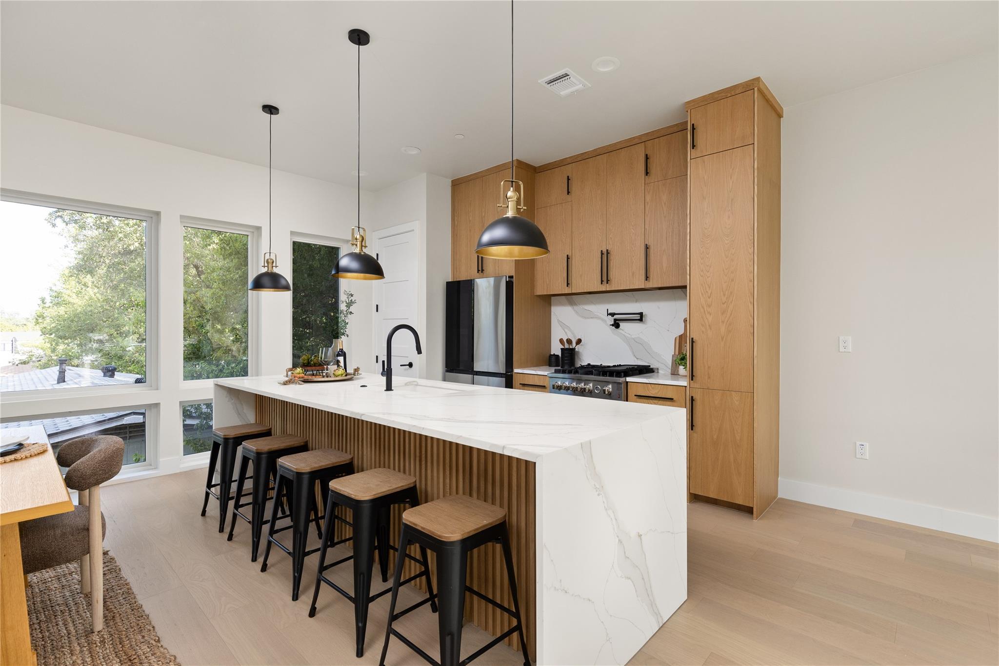 100 W Odell ST #1, Austin, TX 78752
