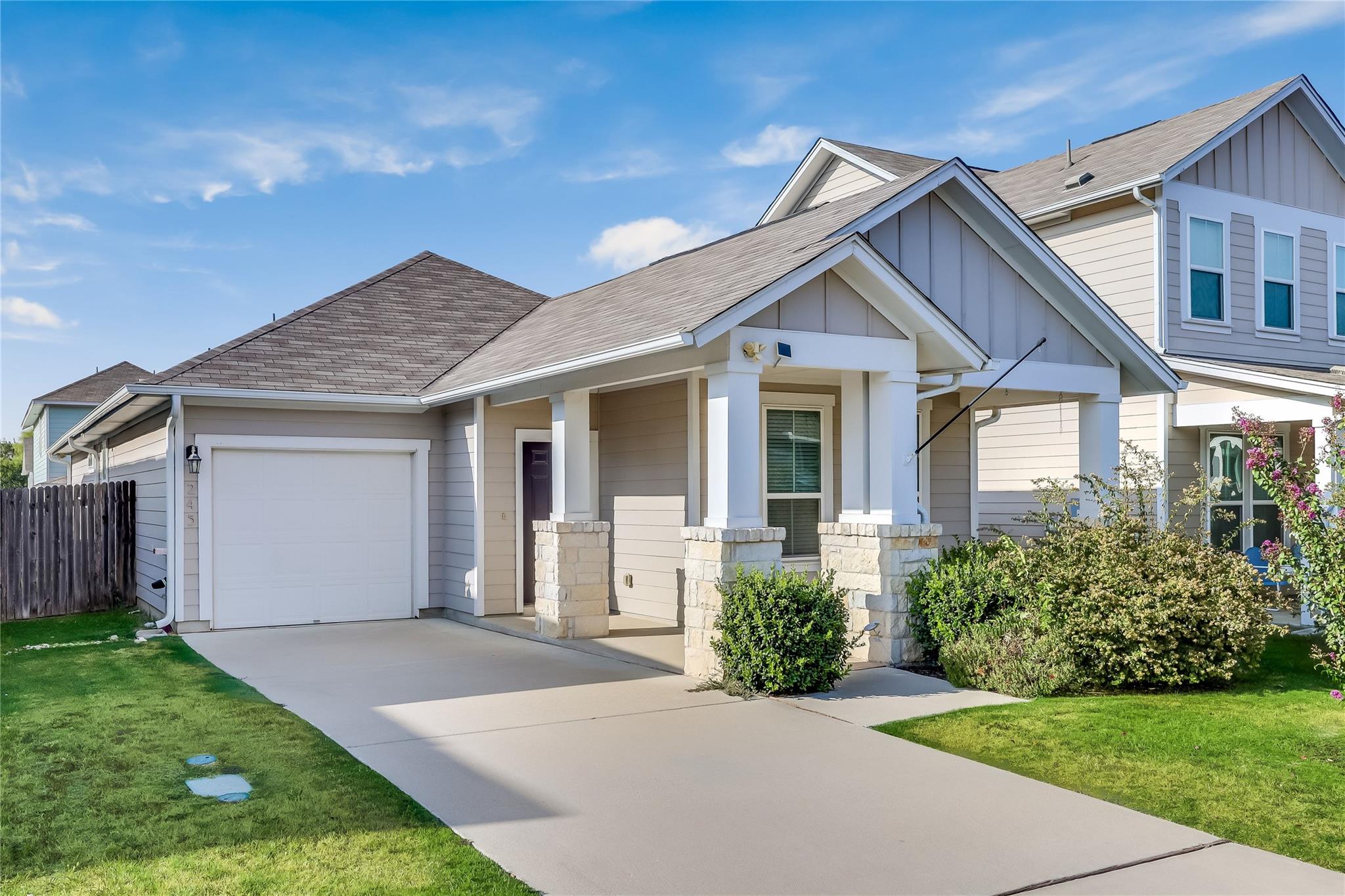 245 E Broade ST, Leander, TX 78641