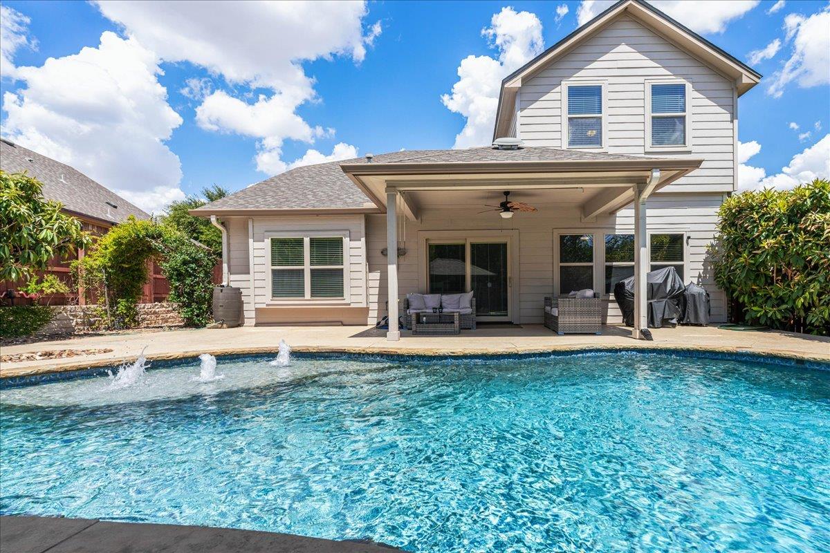 1901 Meandering Meadows DR, Pflugerville, TX 78660