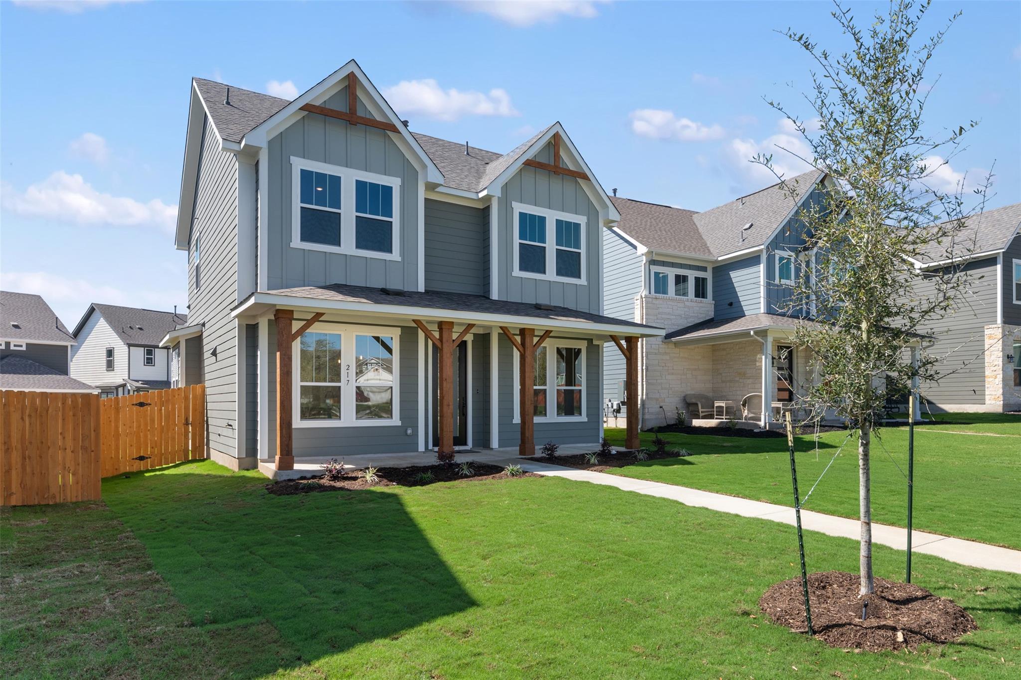 437 Carr DR, Liberty Hill, TX 78642