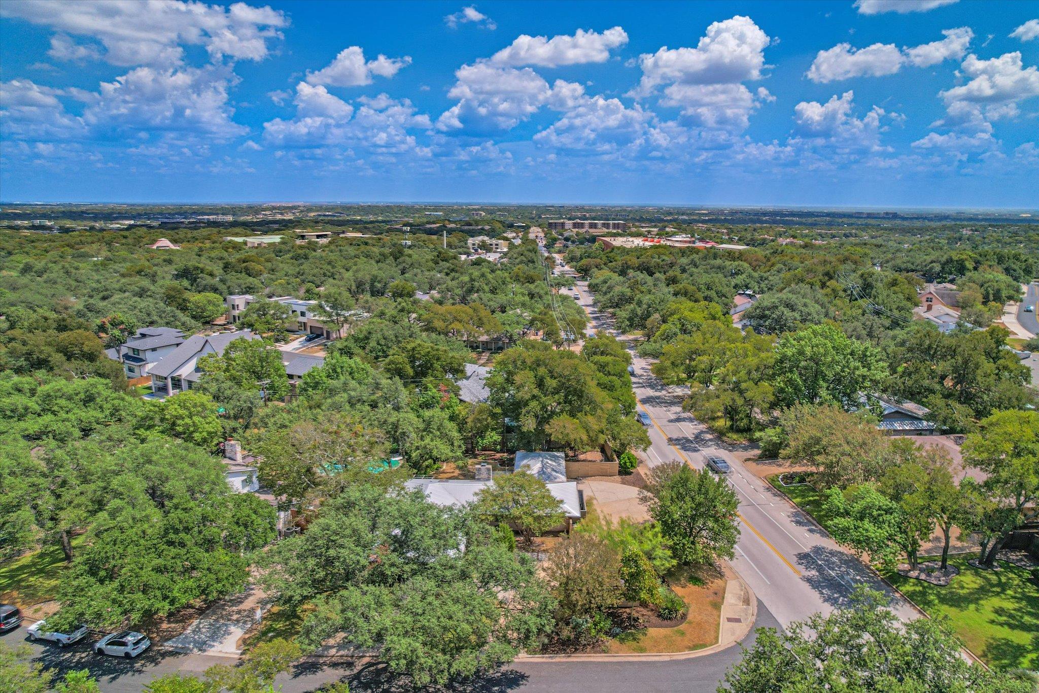 7101 Sungate DR, Austin, TX 78731