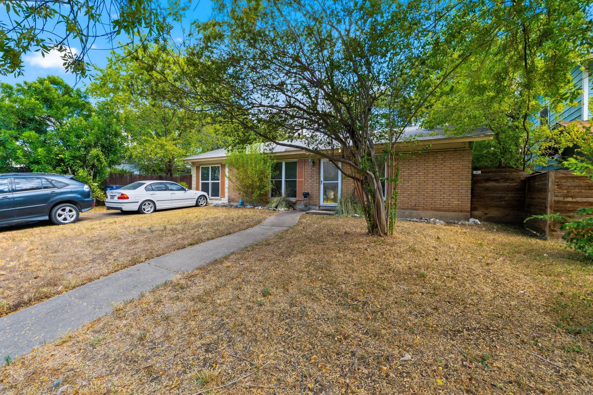 1600 Grayford DR, Austin, TX 78704