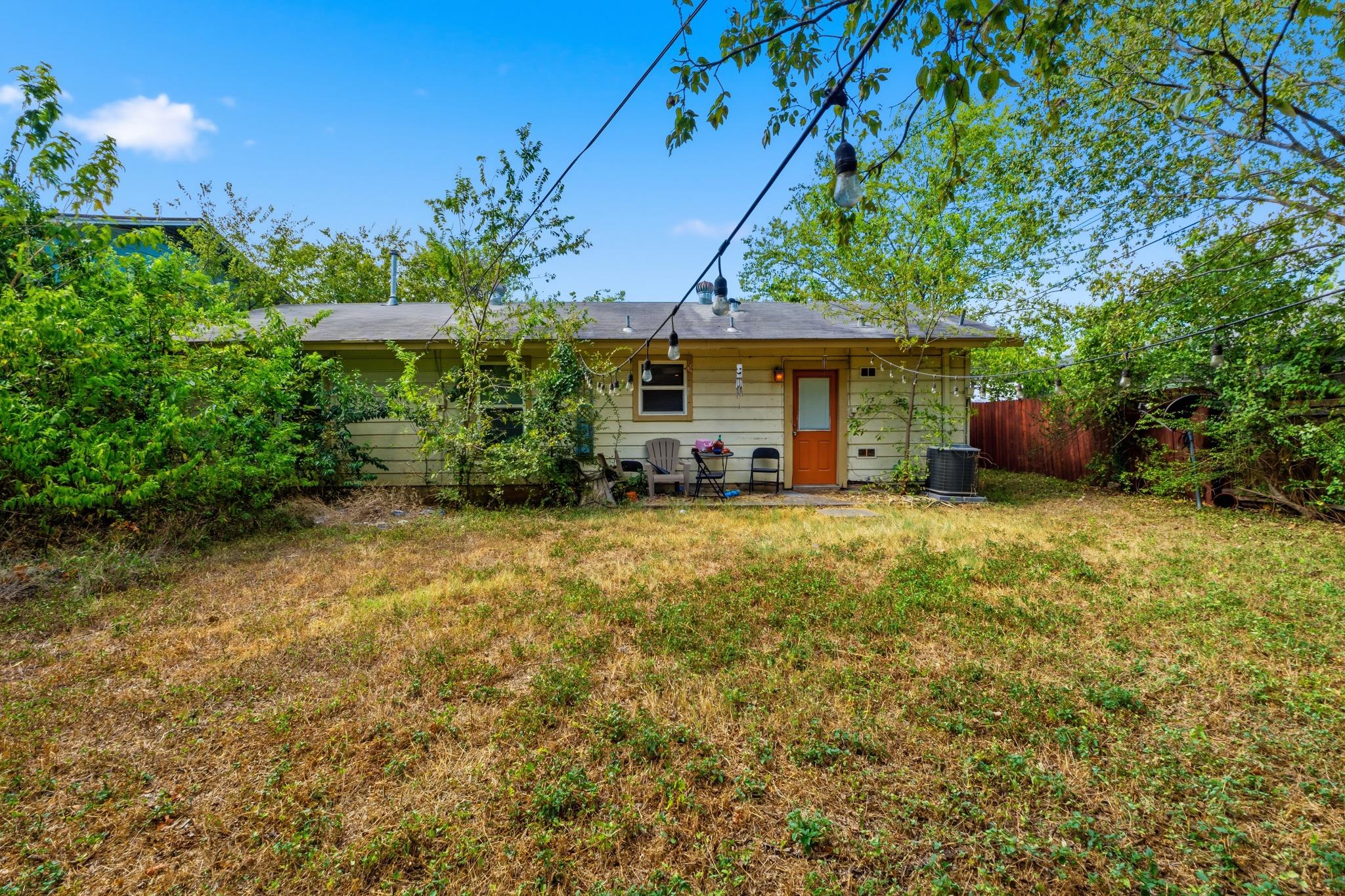 1600 Grayford DR, Austin, TX 78704