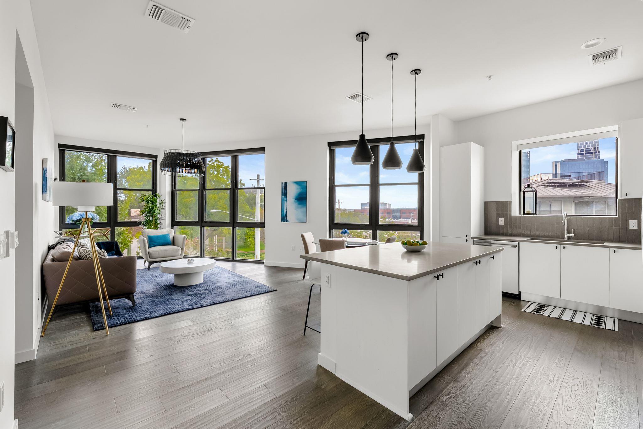 800 Embassy DR #337, Austin, TX 78702