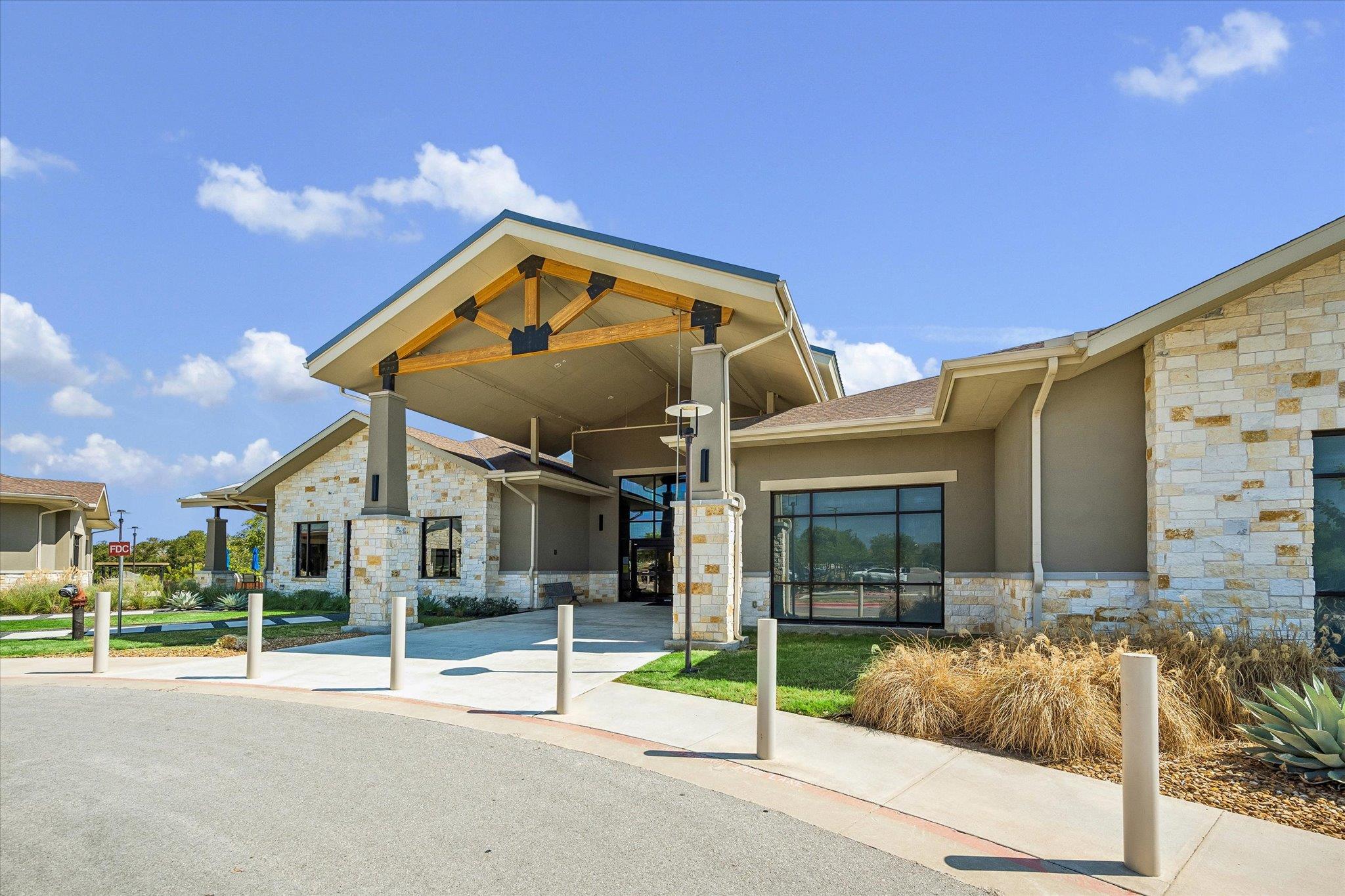 306 Kitty Hawk RD, Georgetown, TX 78633