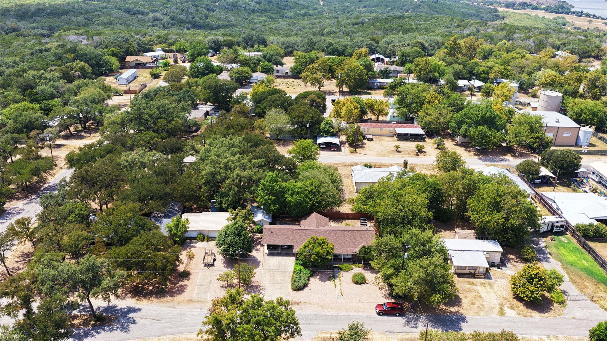 107 Taylor DR, Spicewood, TX 78669
