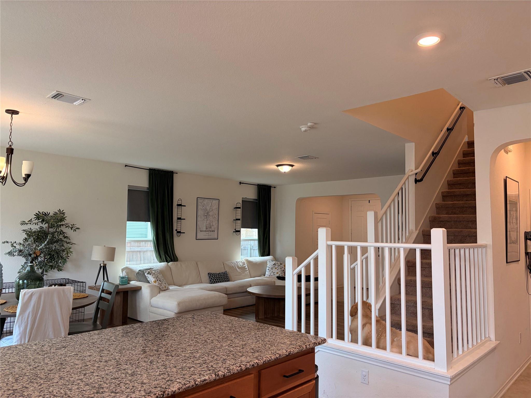 1007 Brambles DR, Georgetown, TX 78626