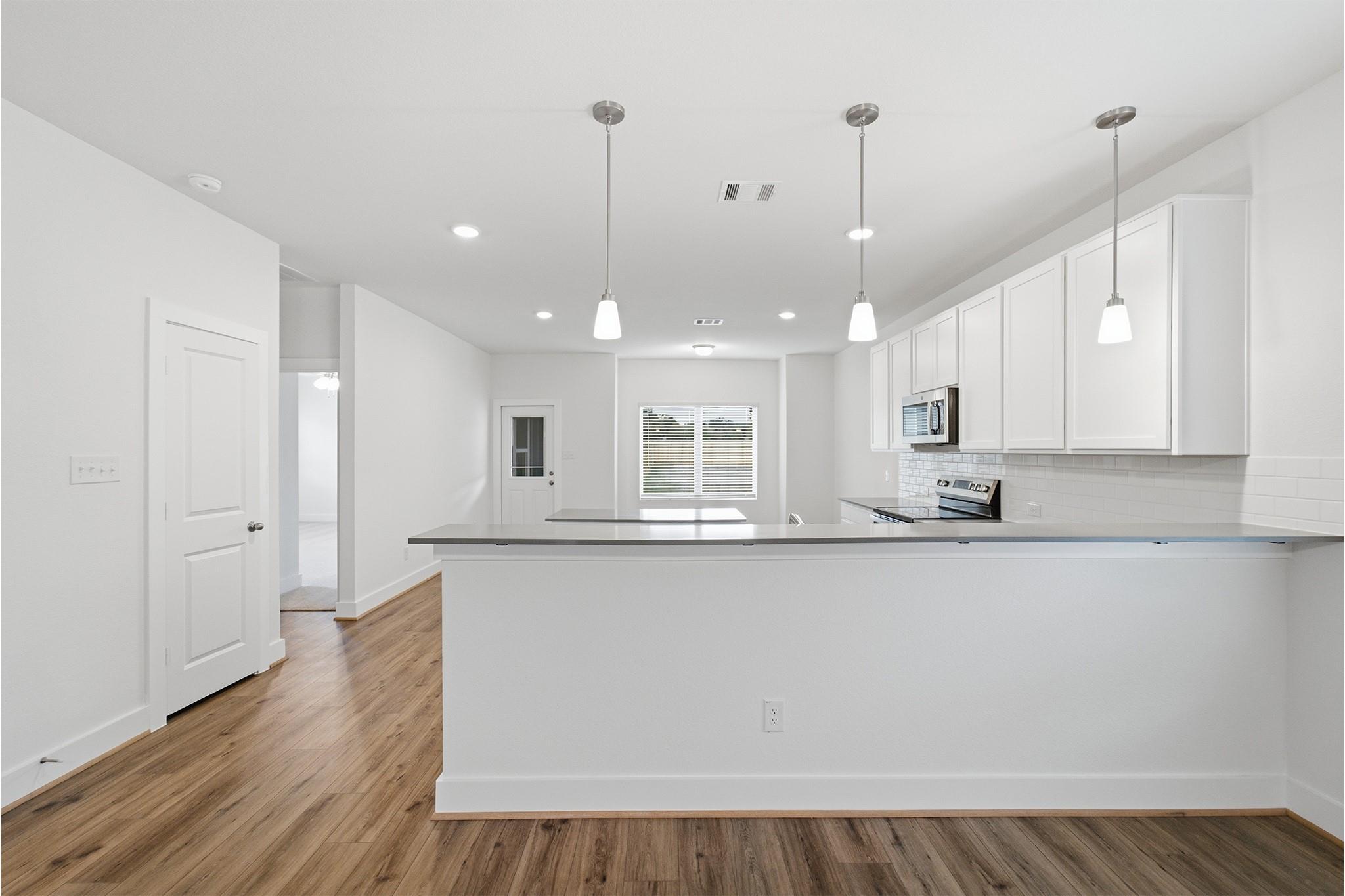 252 Villars DR, Salado, TX 76571