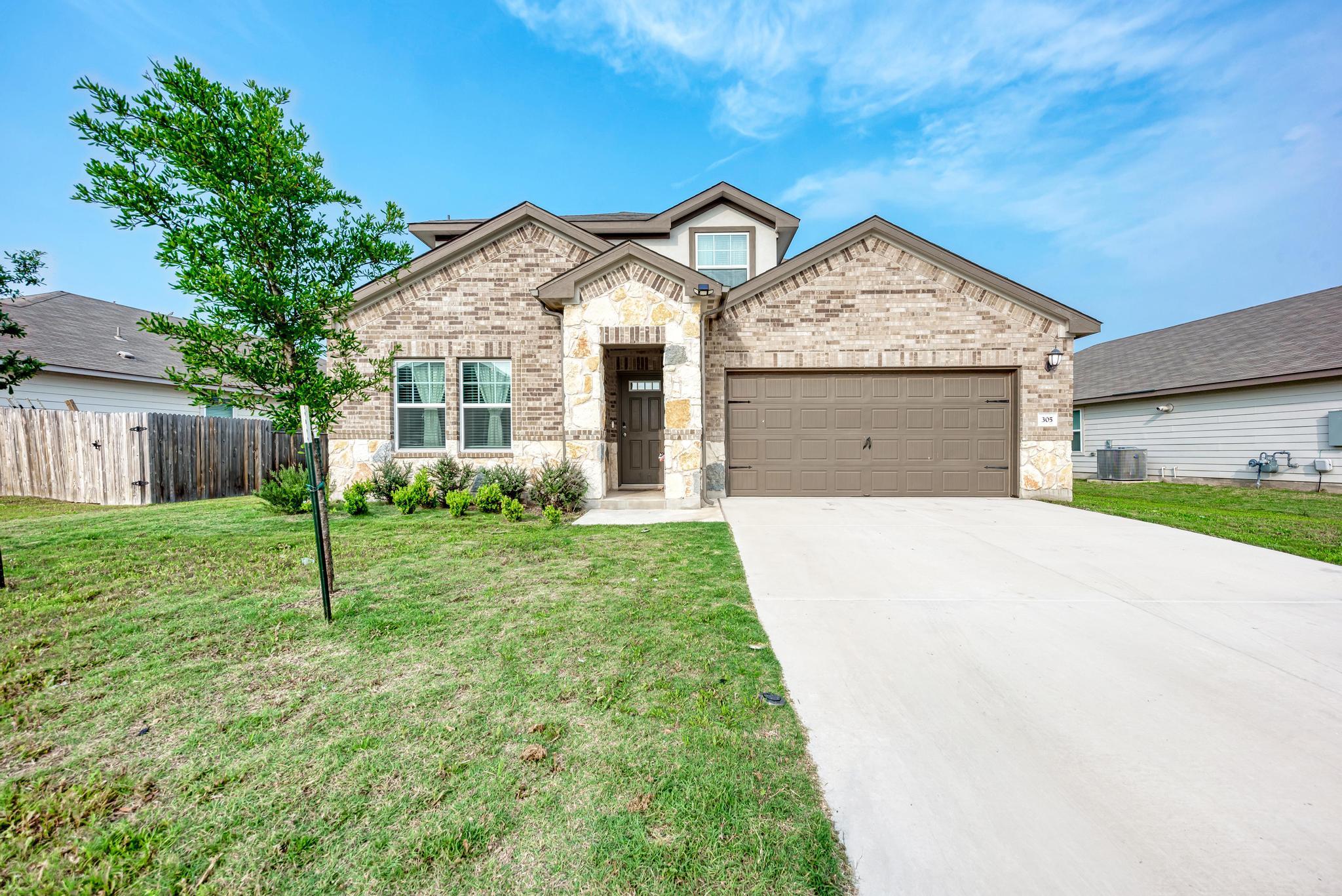 305 Windy Reed RD, Hutto, TX 78634