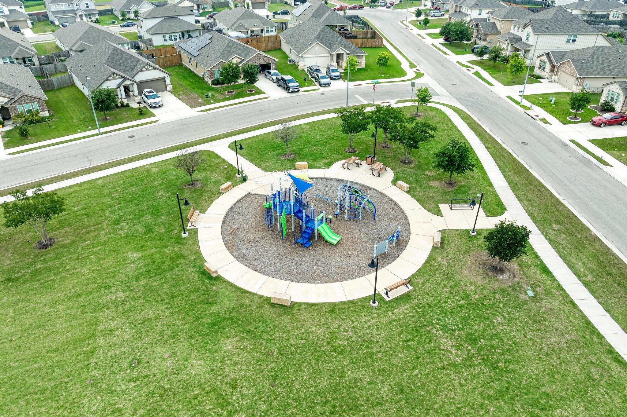 305 Windy Reed RD, Hutto, TX 78634