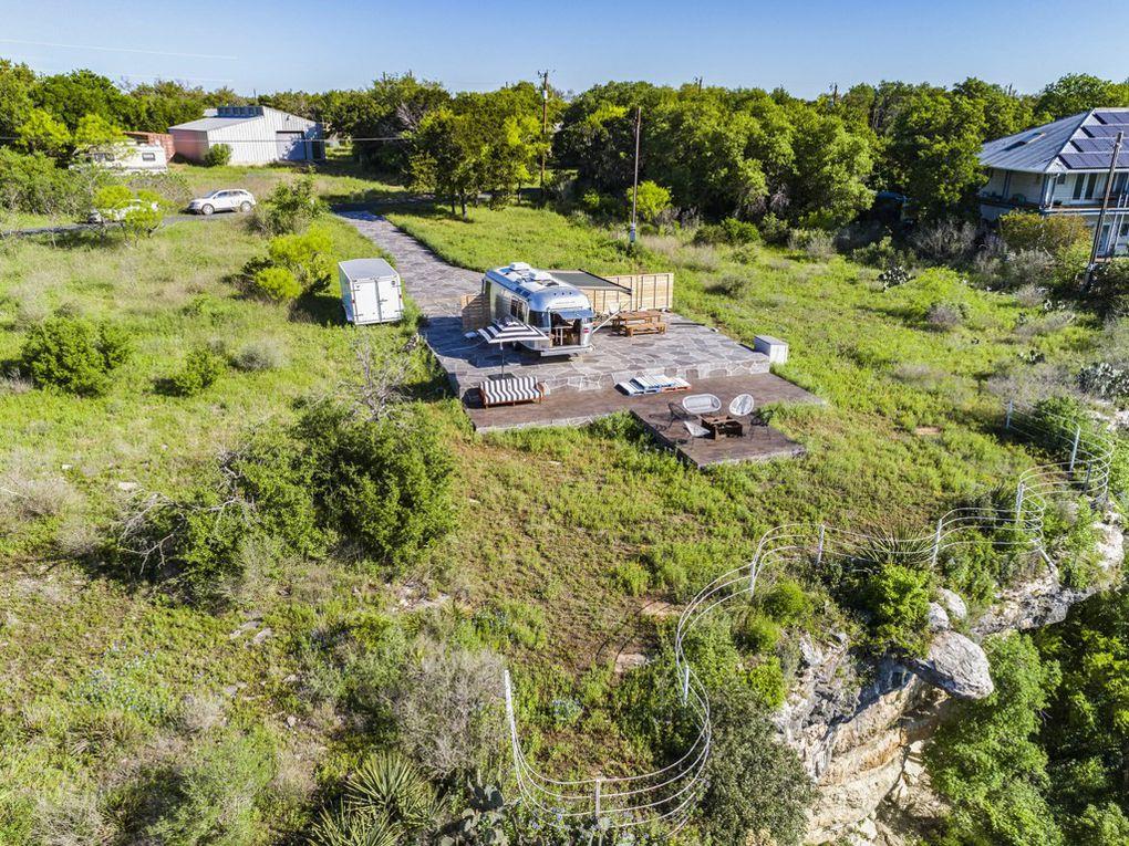 25625 Pedernales Point DR, Spicewood, TX 78669