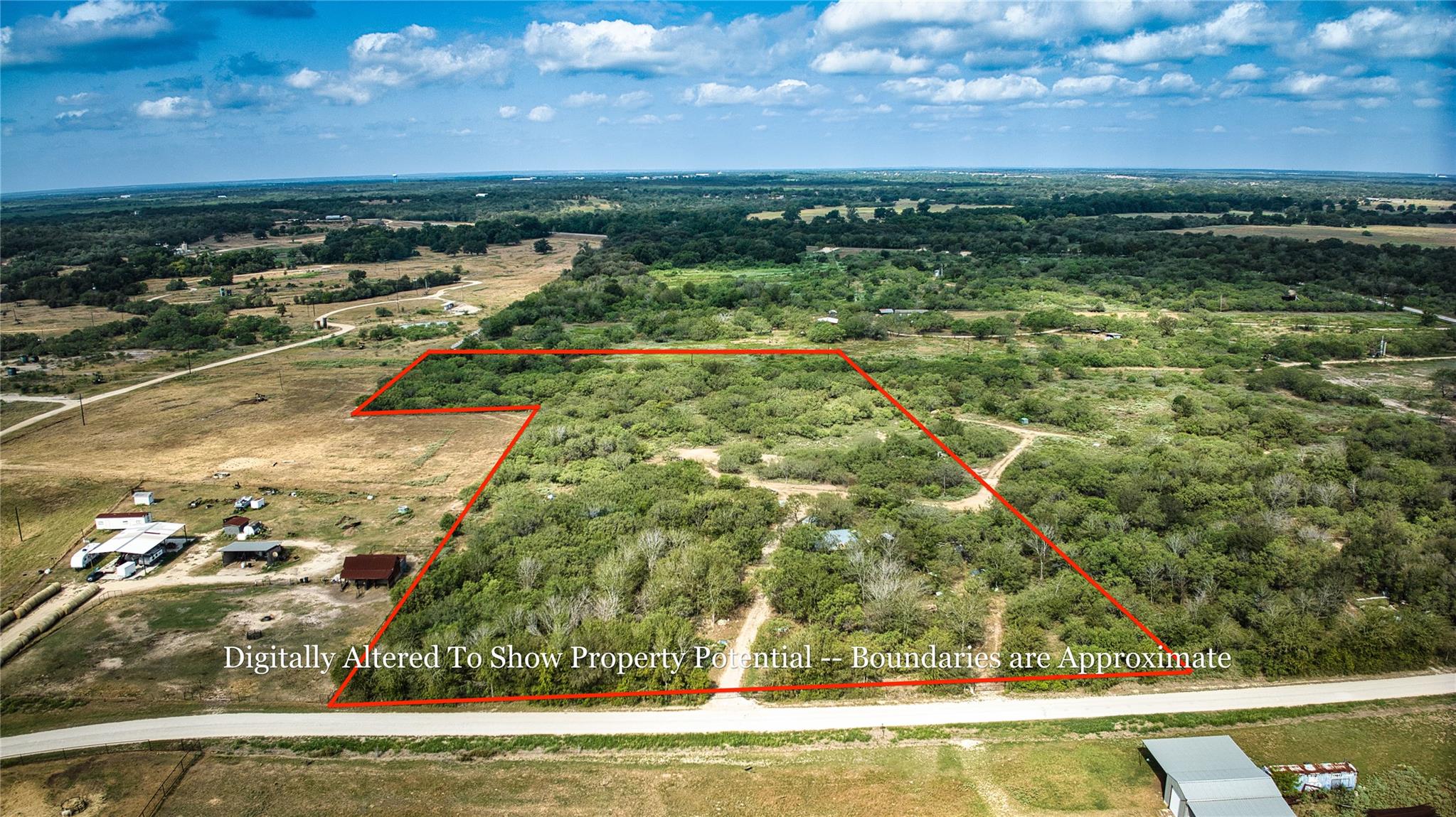 2900 Salt Flat RD, Luling, TX 78648