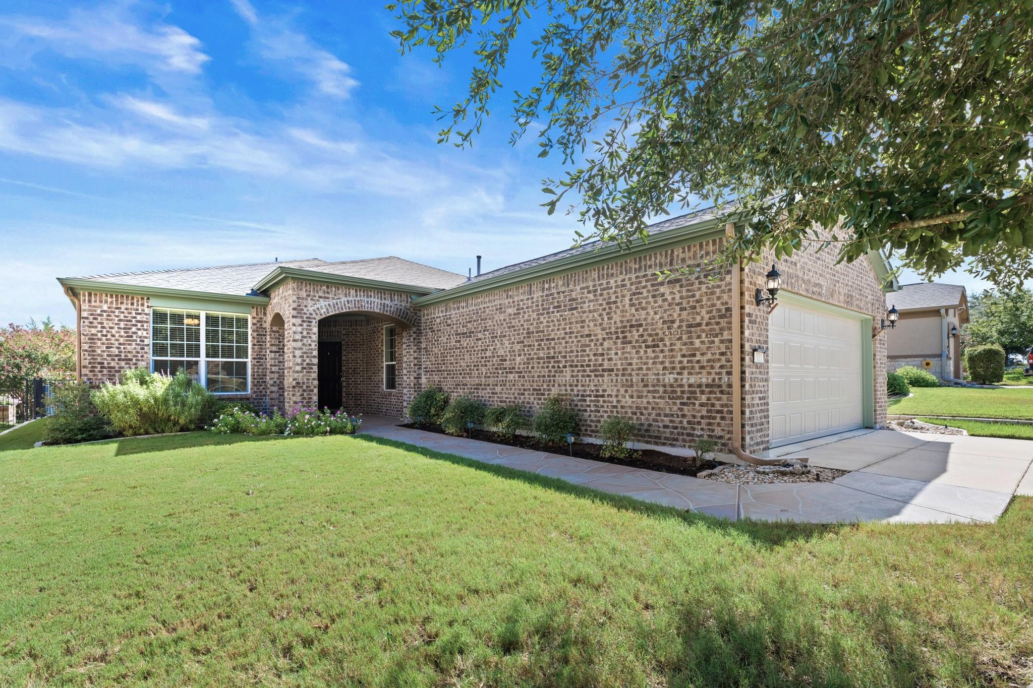 111 Cathedral Mountain Ps, Georgetown, TX 78633