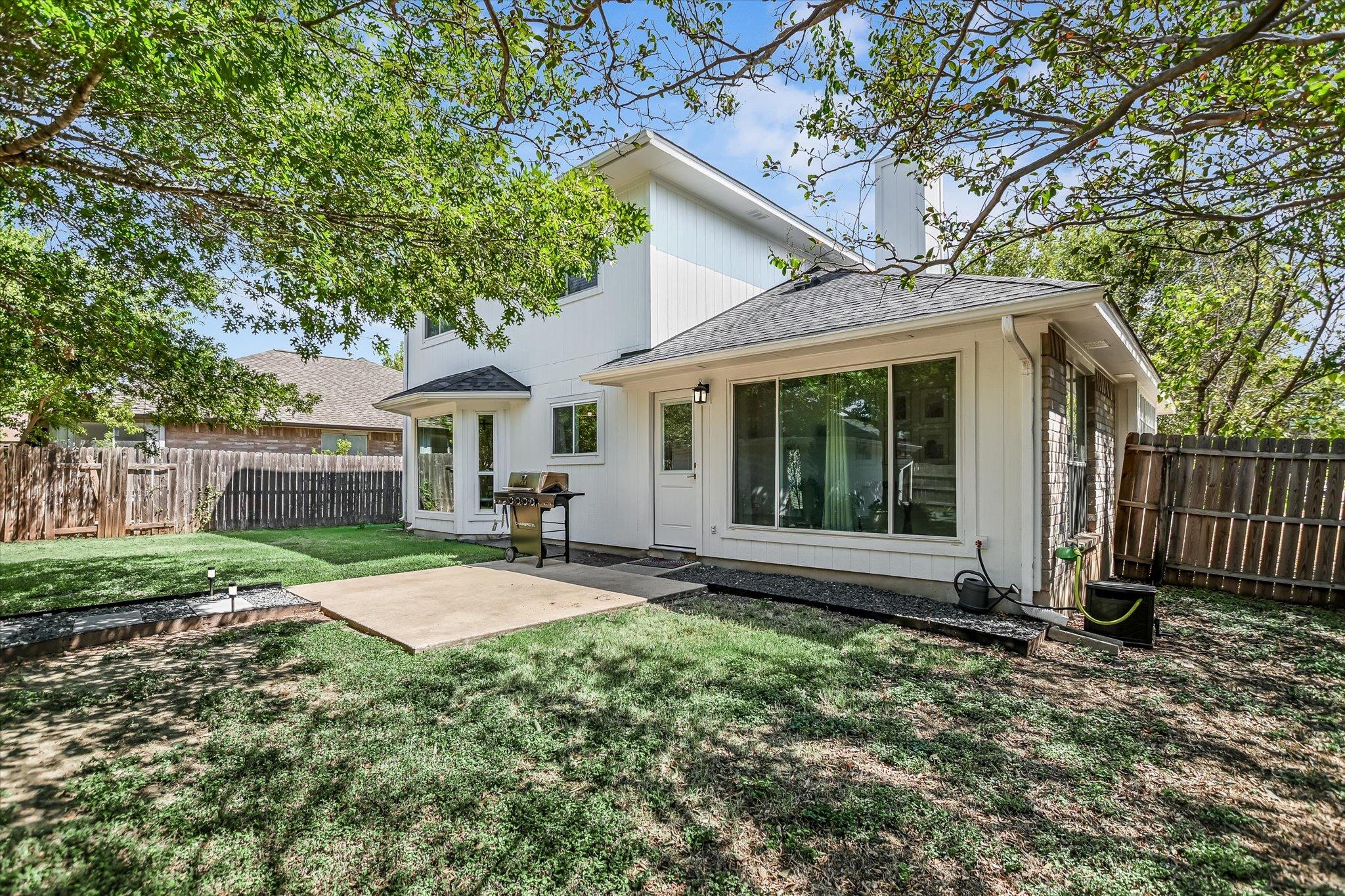501 Battlecreek LN, Leander, TX 78641