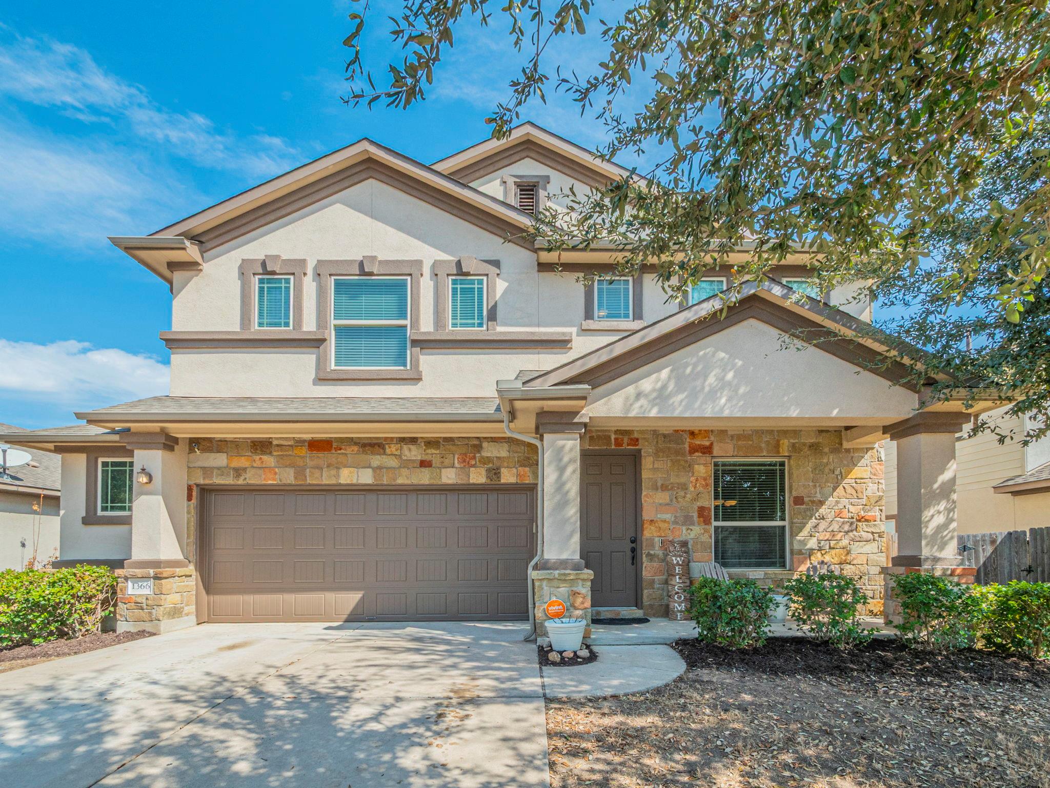 1366 Heep Rn, Buda, TX 78610