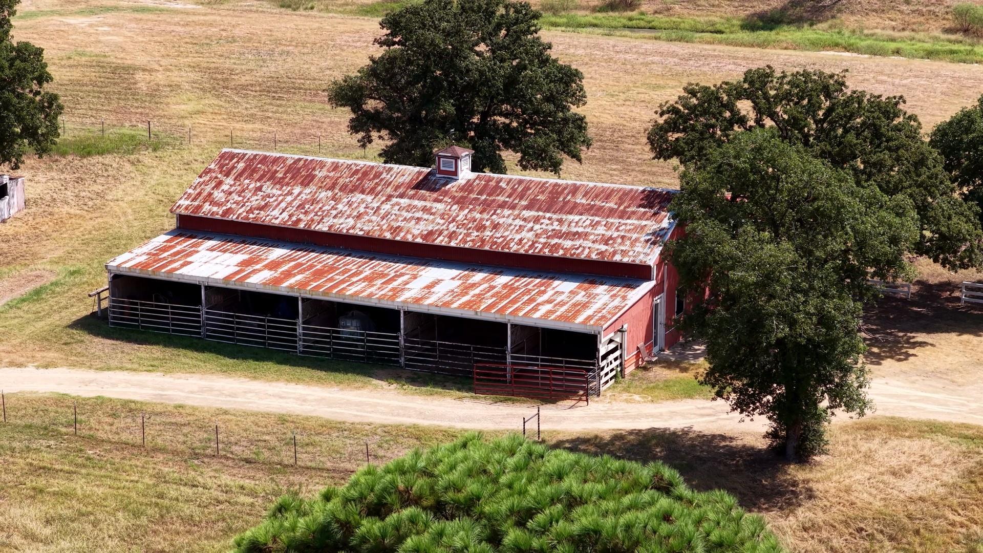 218 Little Ranch RD, Red Rock, TX 78662