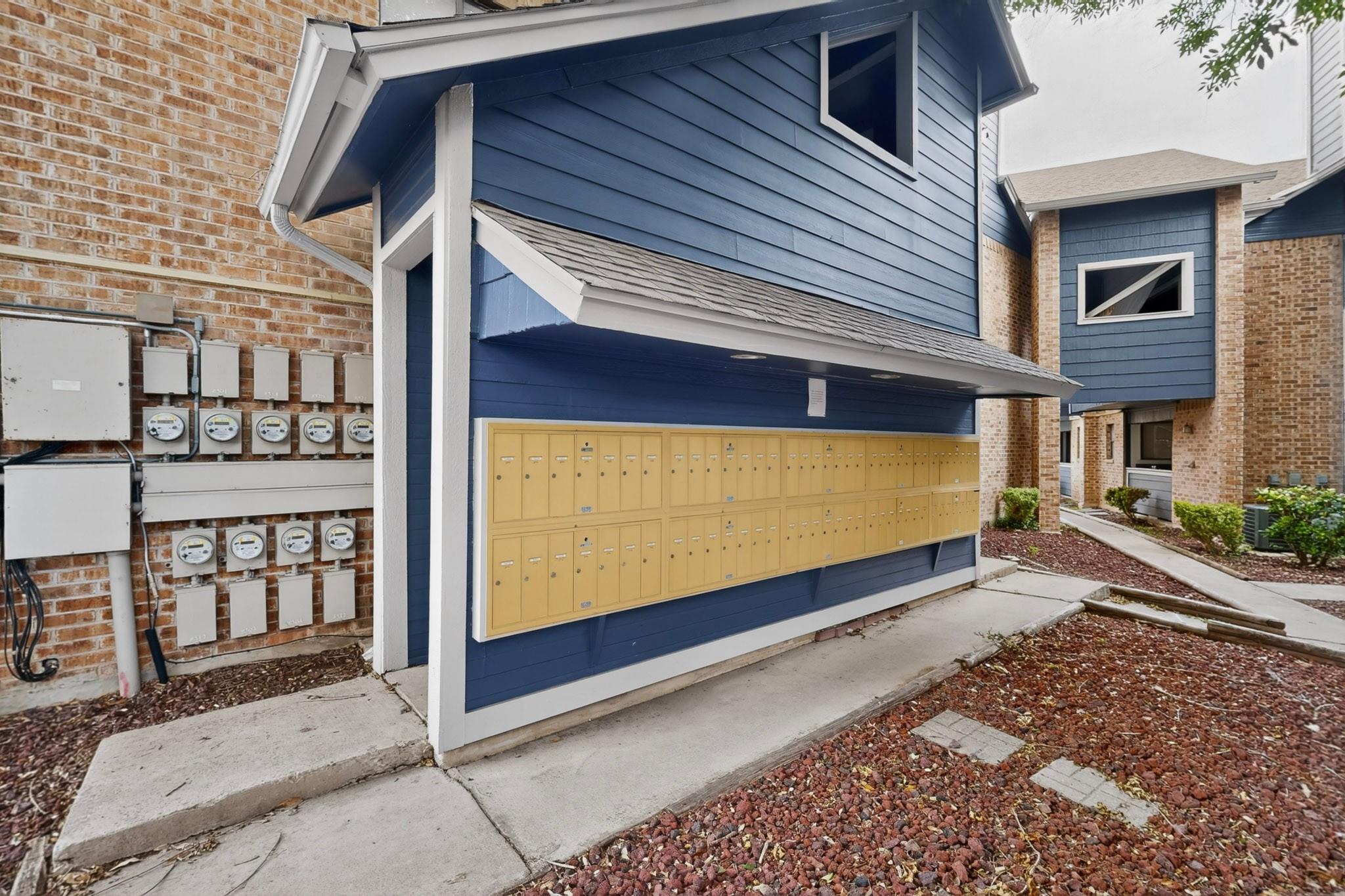 2500 Burleson RD #506, Austin, TX 78741