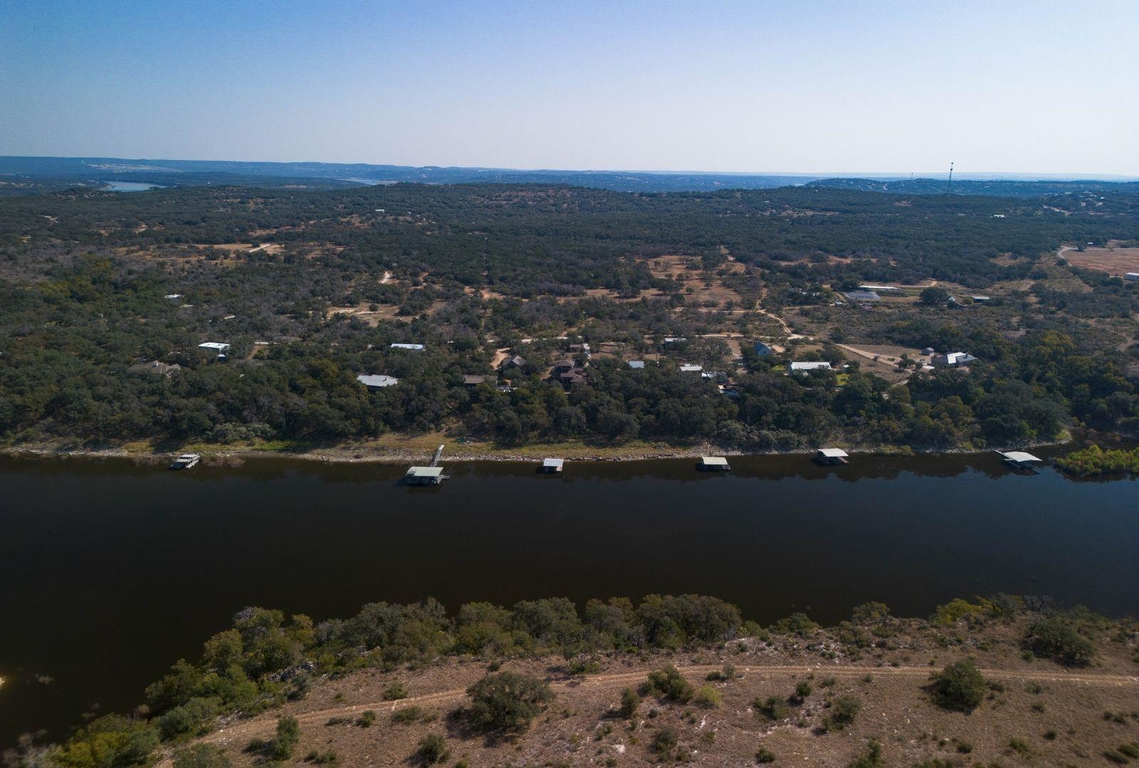 000 Old Ferry RD, Spicewood, TX 78669