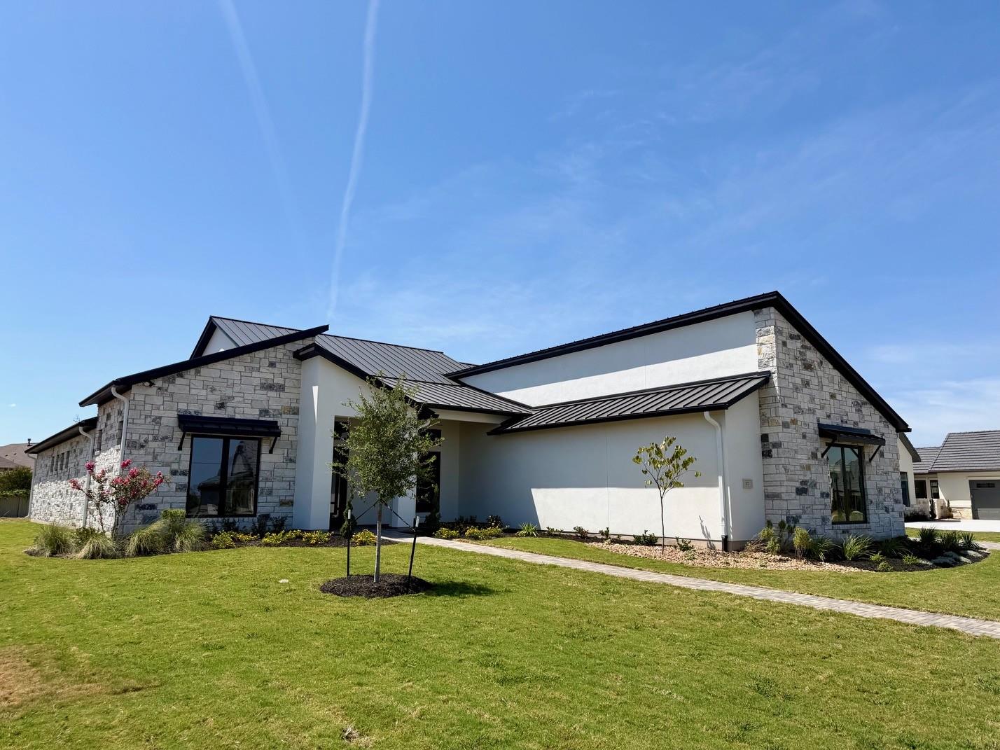 117 La Ventana DR, Liberty Hill, TX 78642