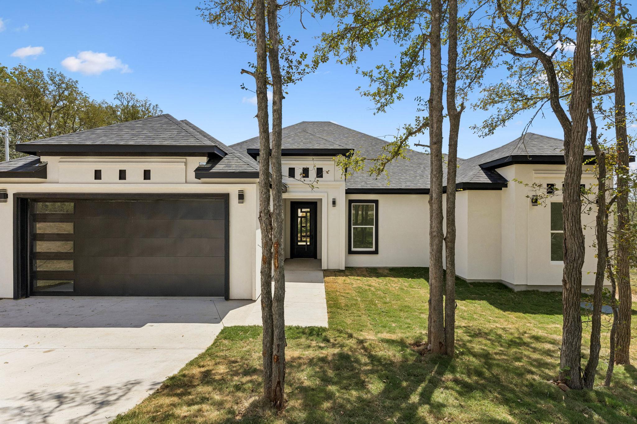 115 Diamond Head DR, Bastrop, TX 78602