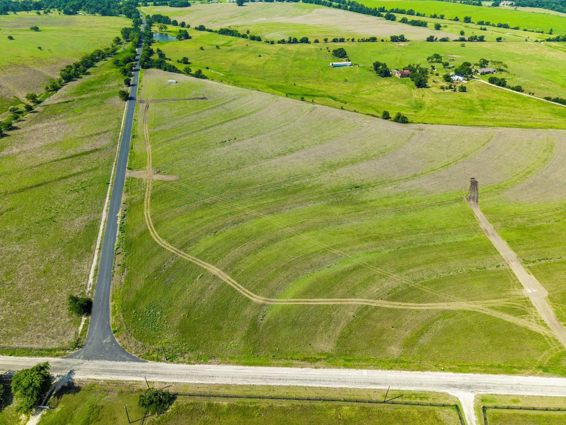 0001 County Road 327 RD, Granger, TX 76530