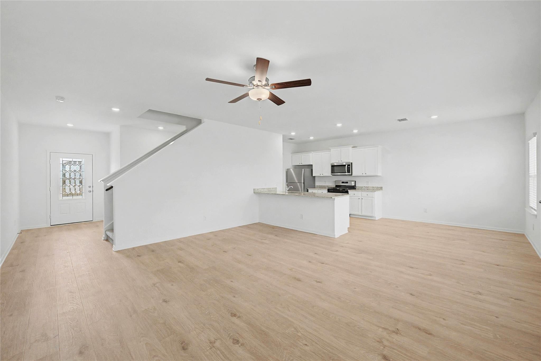 353 Silent Meadow Rn, Maxwell, TX 78656