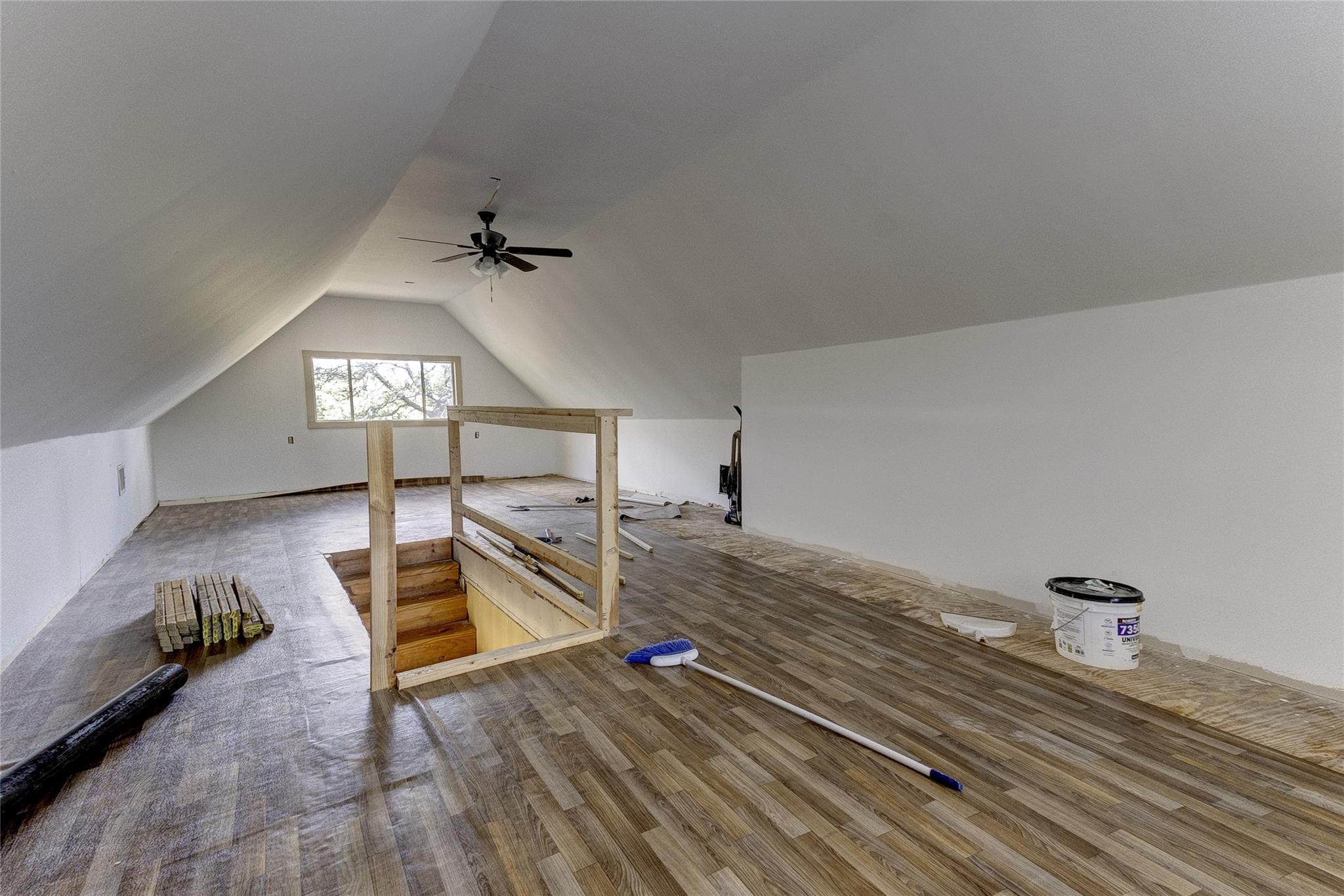 358 Elm Forest Loop, Cedar Creek, TX 78612