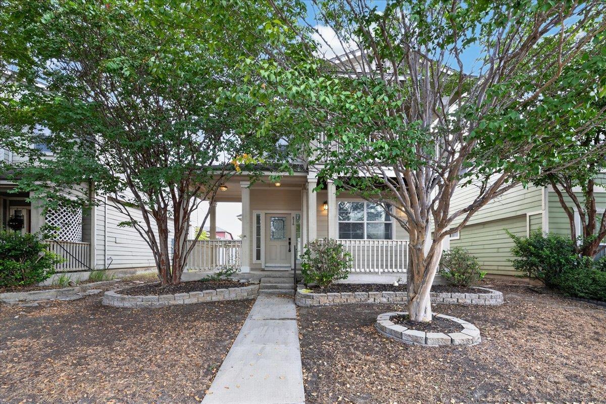 816 Craters Of The Moon BLVD, Pflugerville, TX 78660