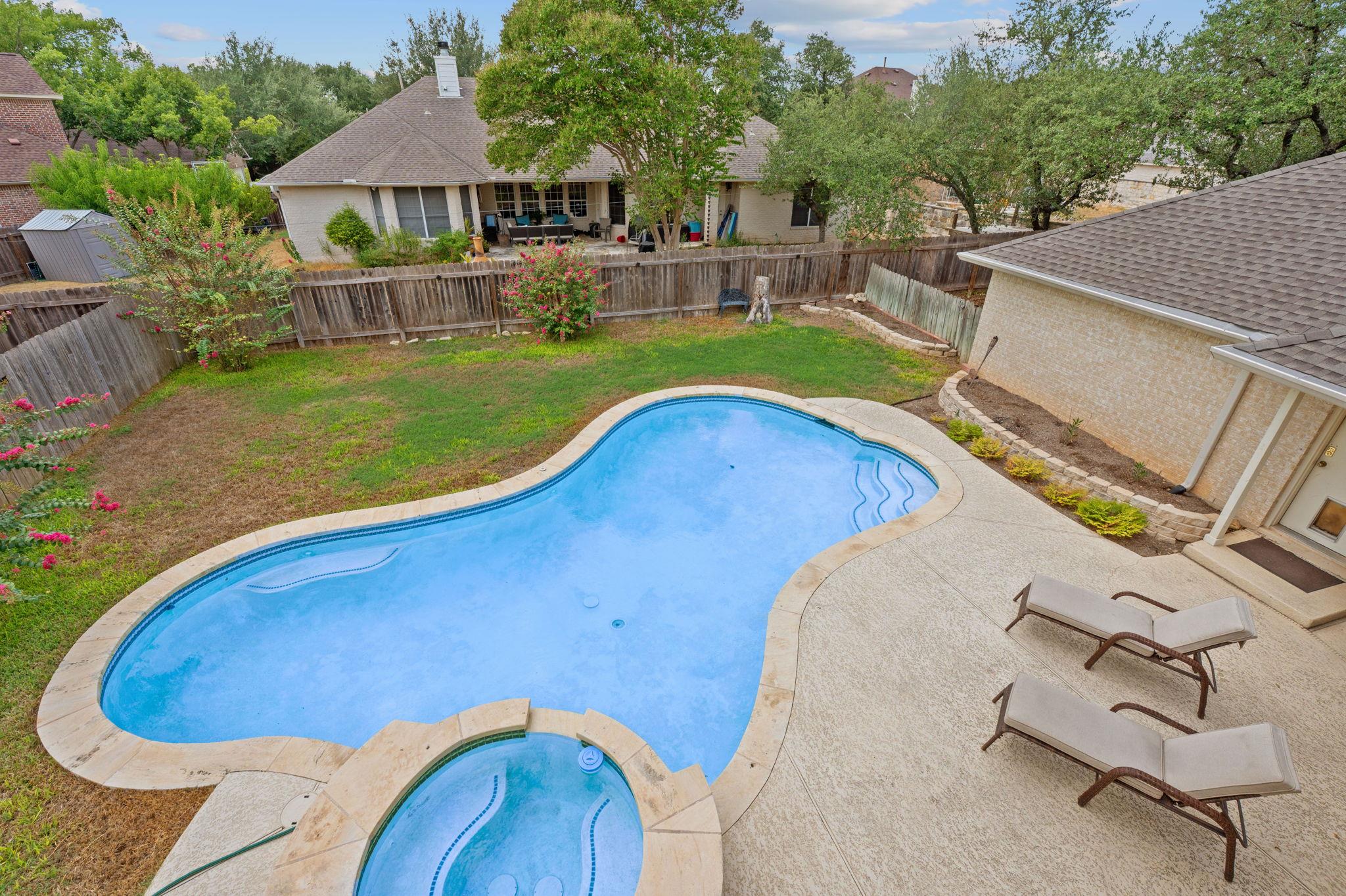 5204 Deerwood CT, Austin, TX 78730
