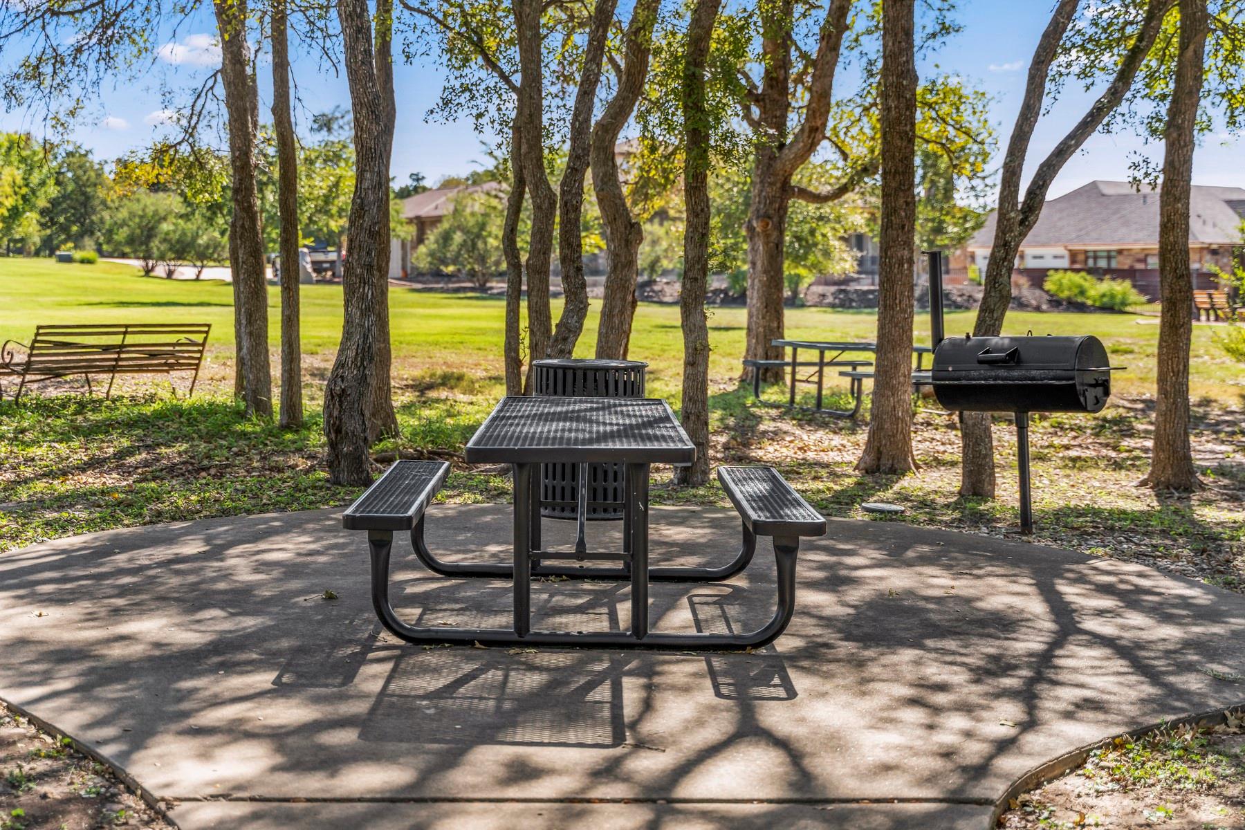127 William Hersee DR, Bastrop, TX 78602