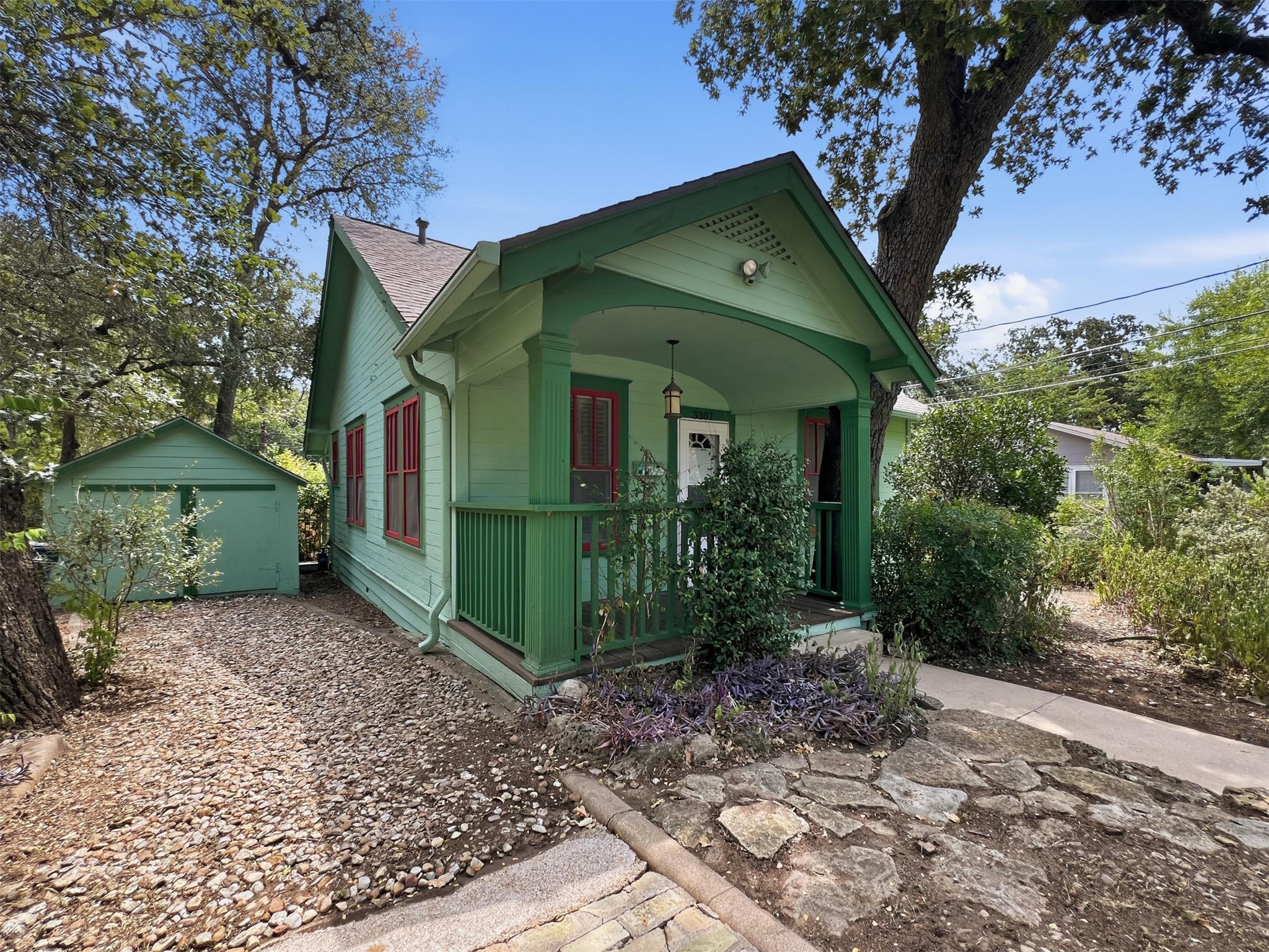 3307 Helms ST, Austin, TX 78705