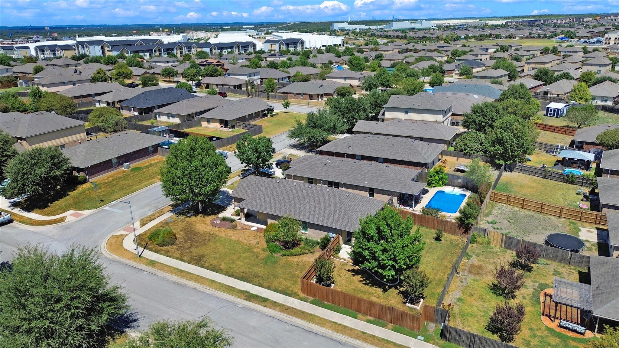 112 Willow Leaf LN, Buda, TX 78610