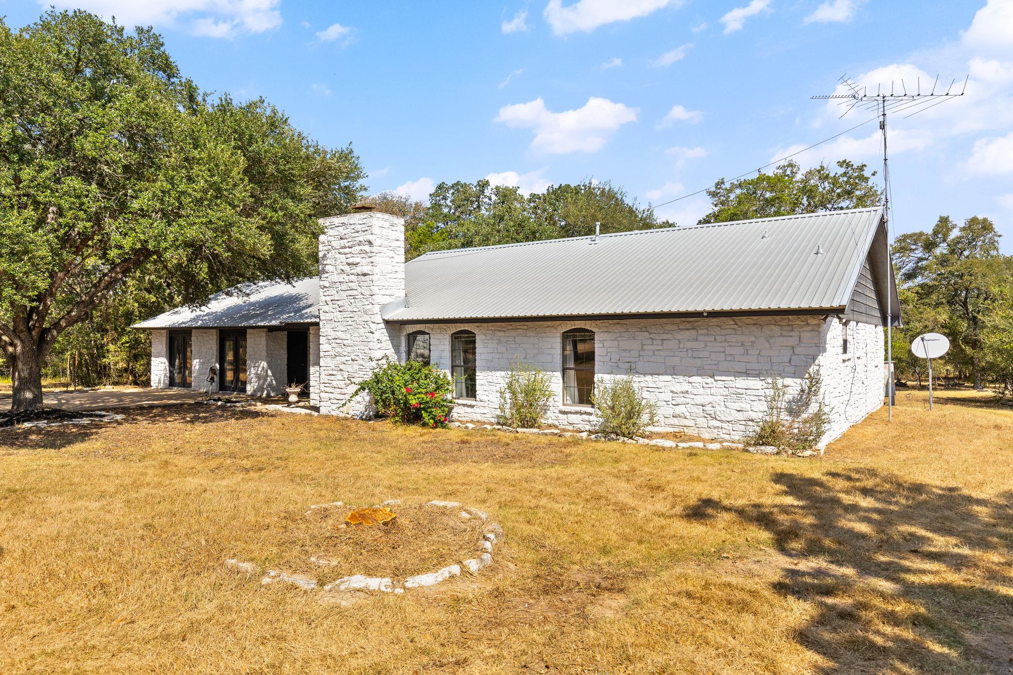 196 Willy RD, Bastrop, TX 78602