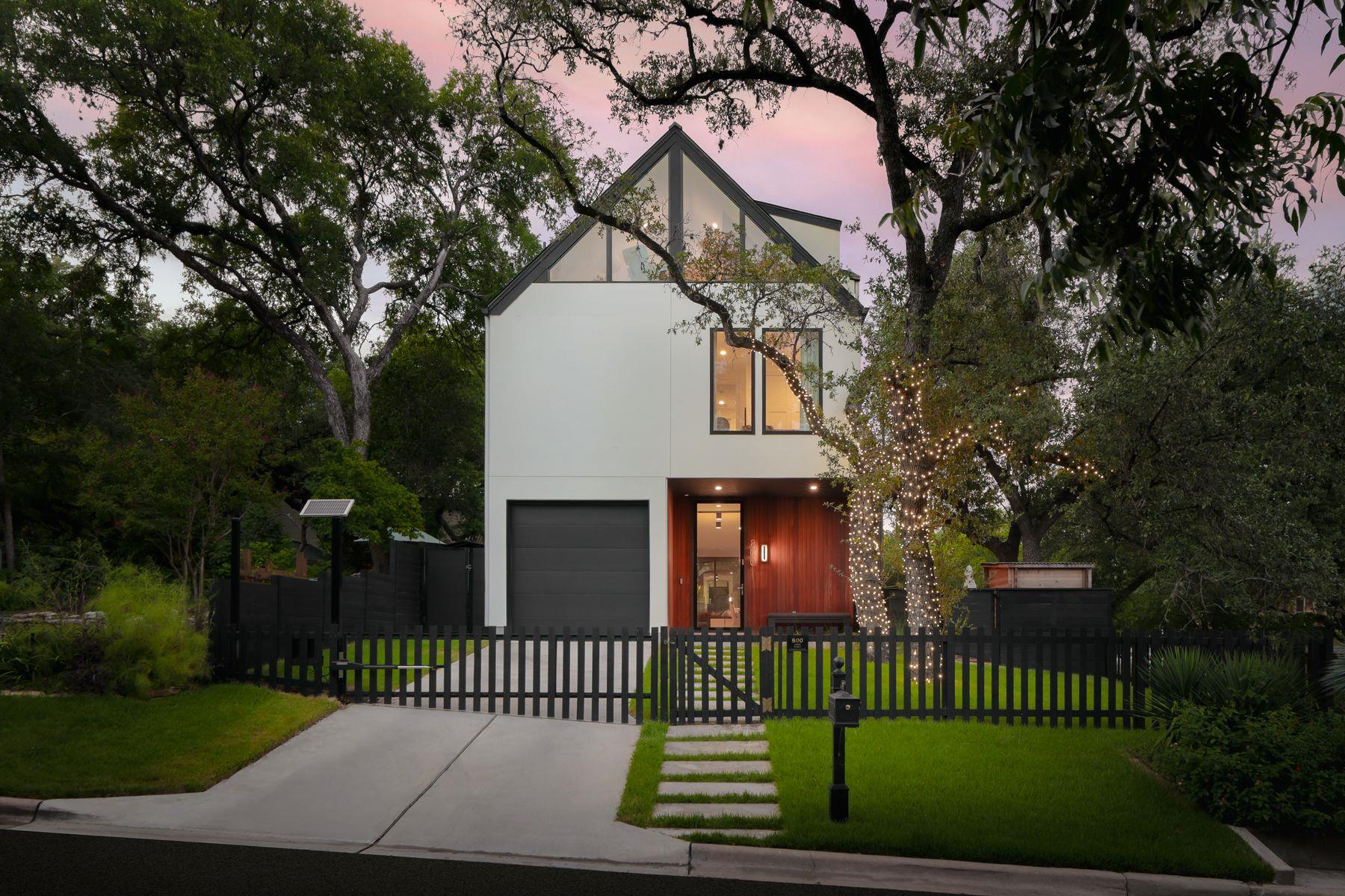800 W James ST, Austin, TX 78704