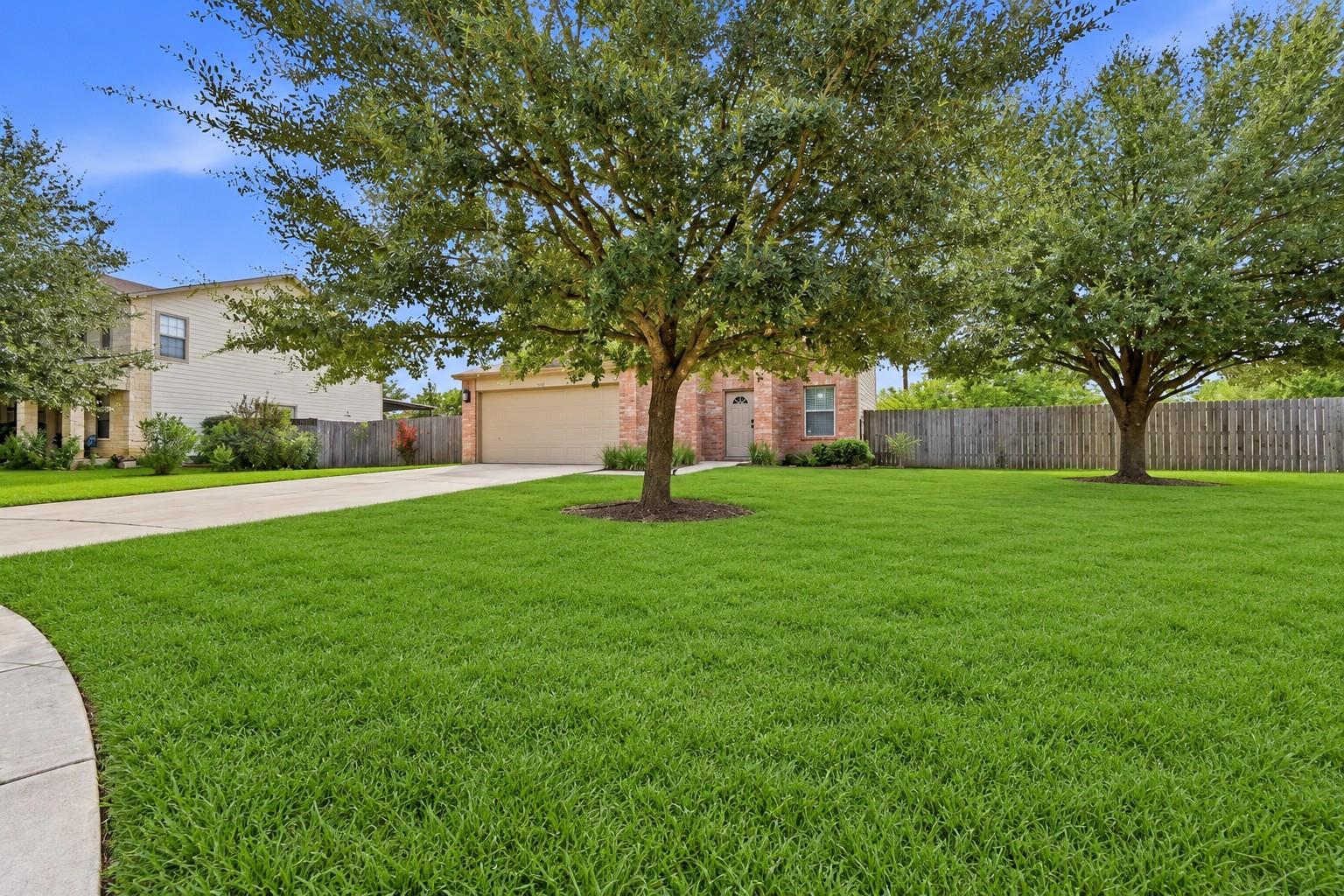 370 Holly Grove ST, Kyle, TX 78640