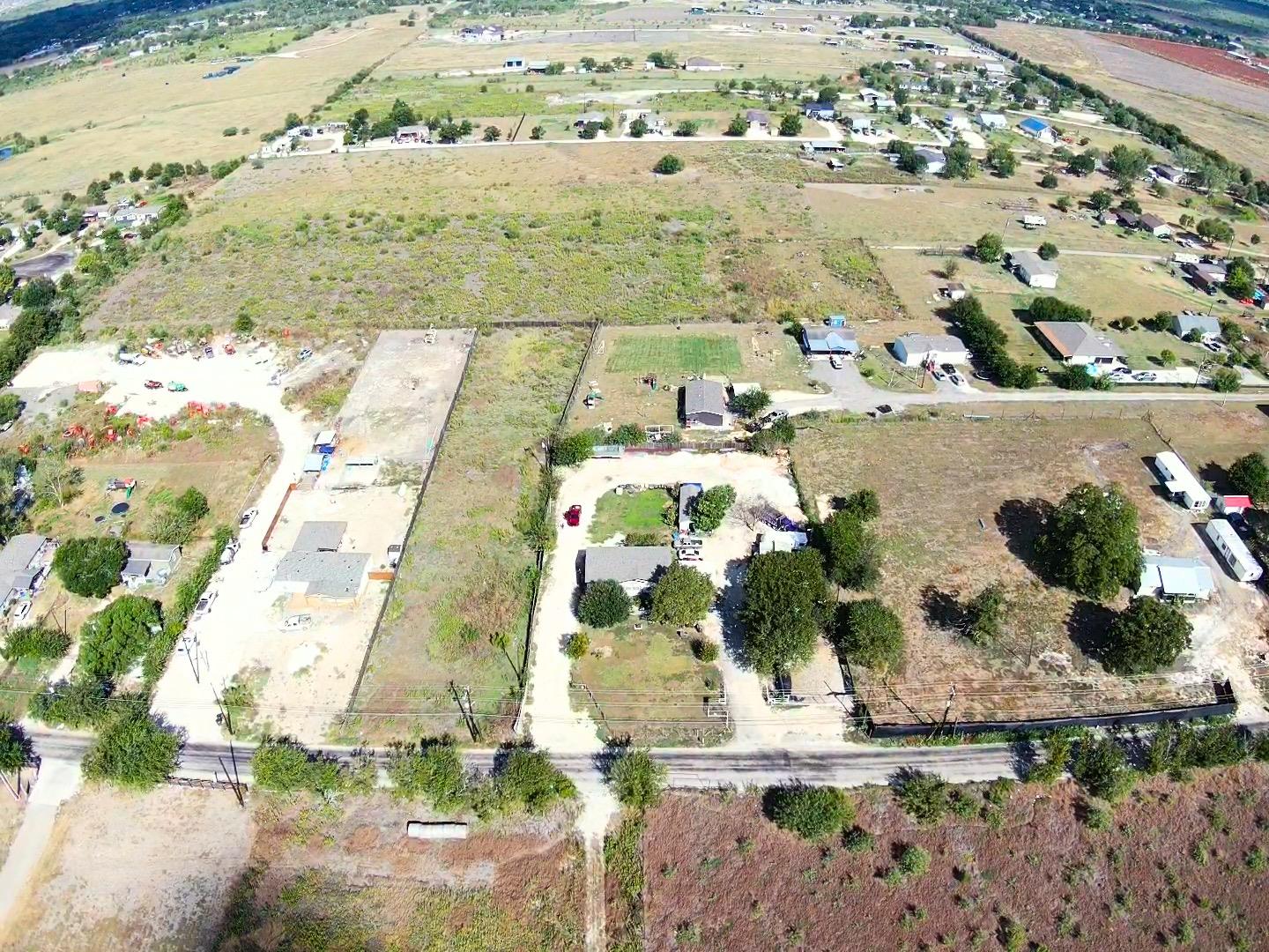 2130 Mathias LN, Kyle, TX 78640