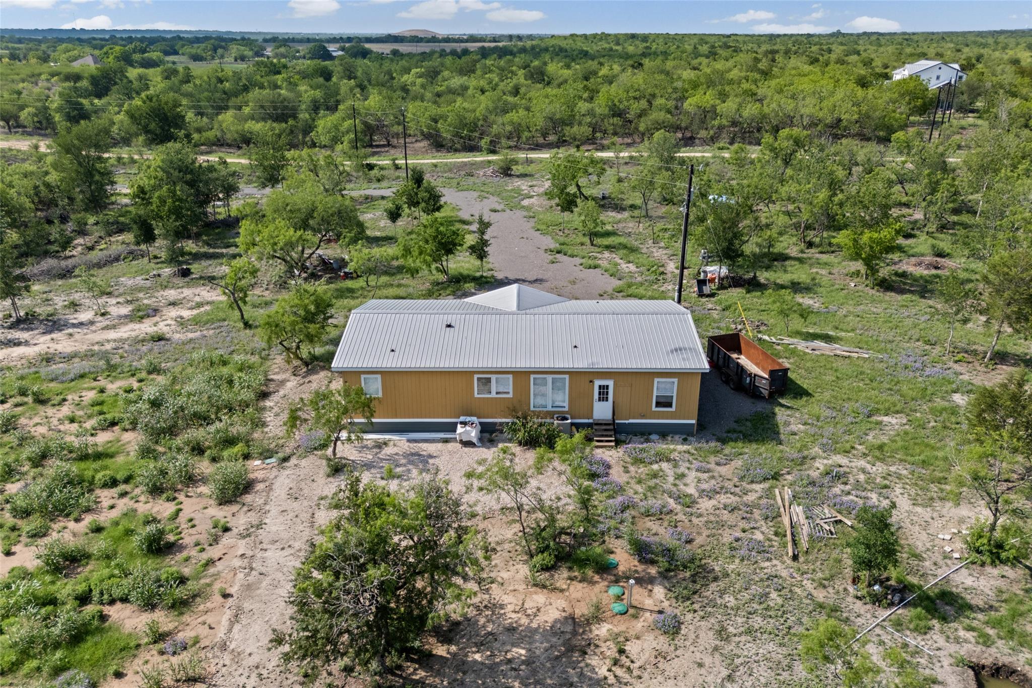 3882 Dry Creek RD, Lockhart, TX 78644