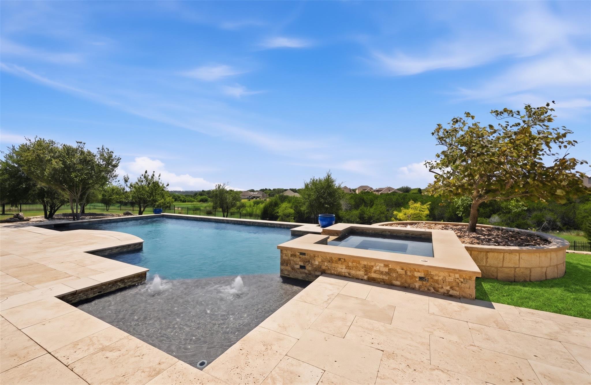 290 Honey Locust CT, Driftwood, TX 78619