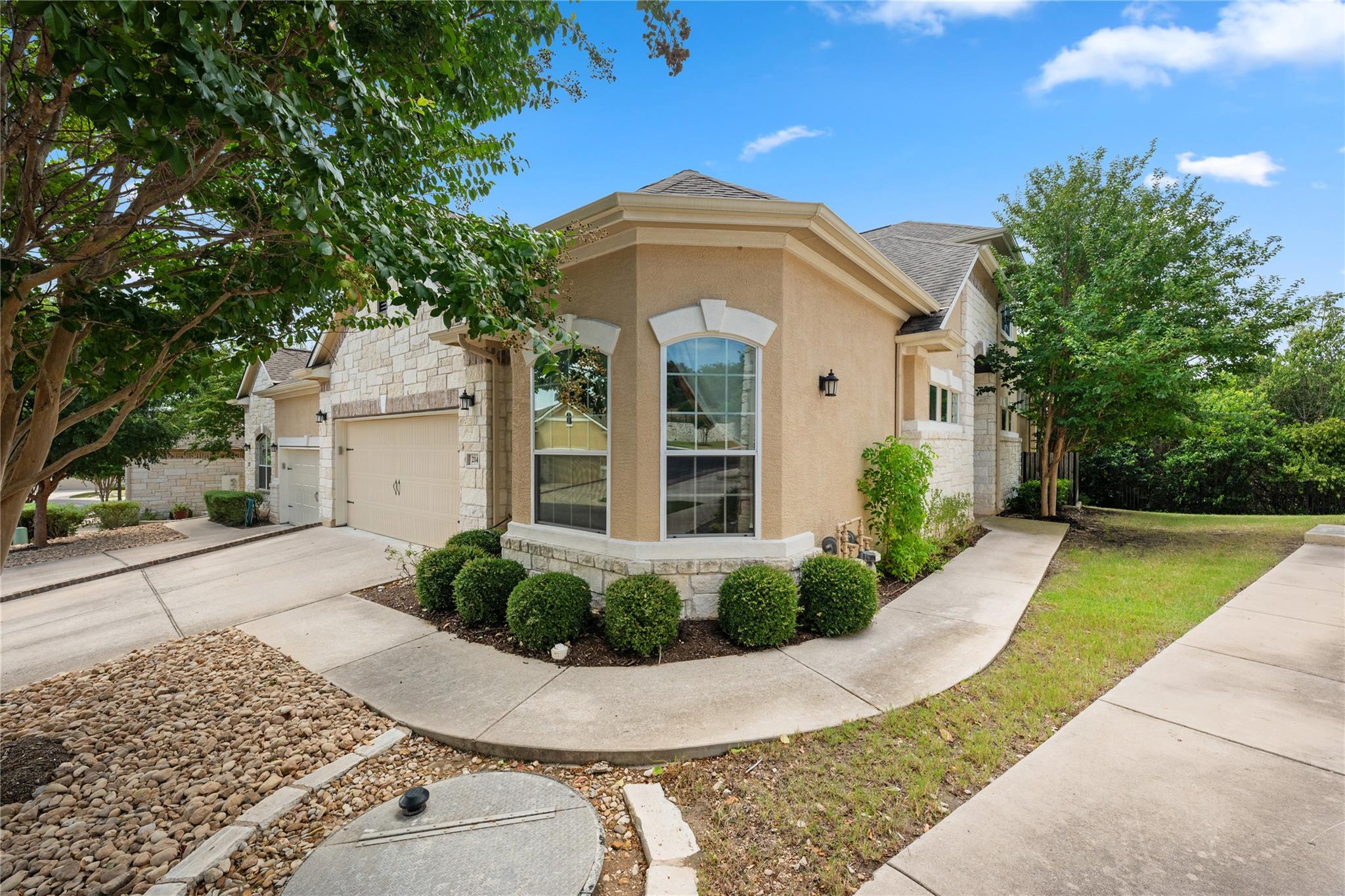 214 Darwins Way, Lakeway, TX 78734