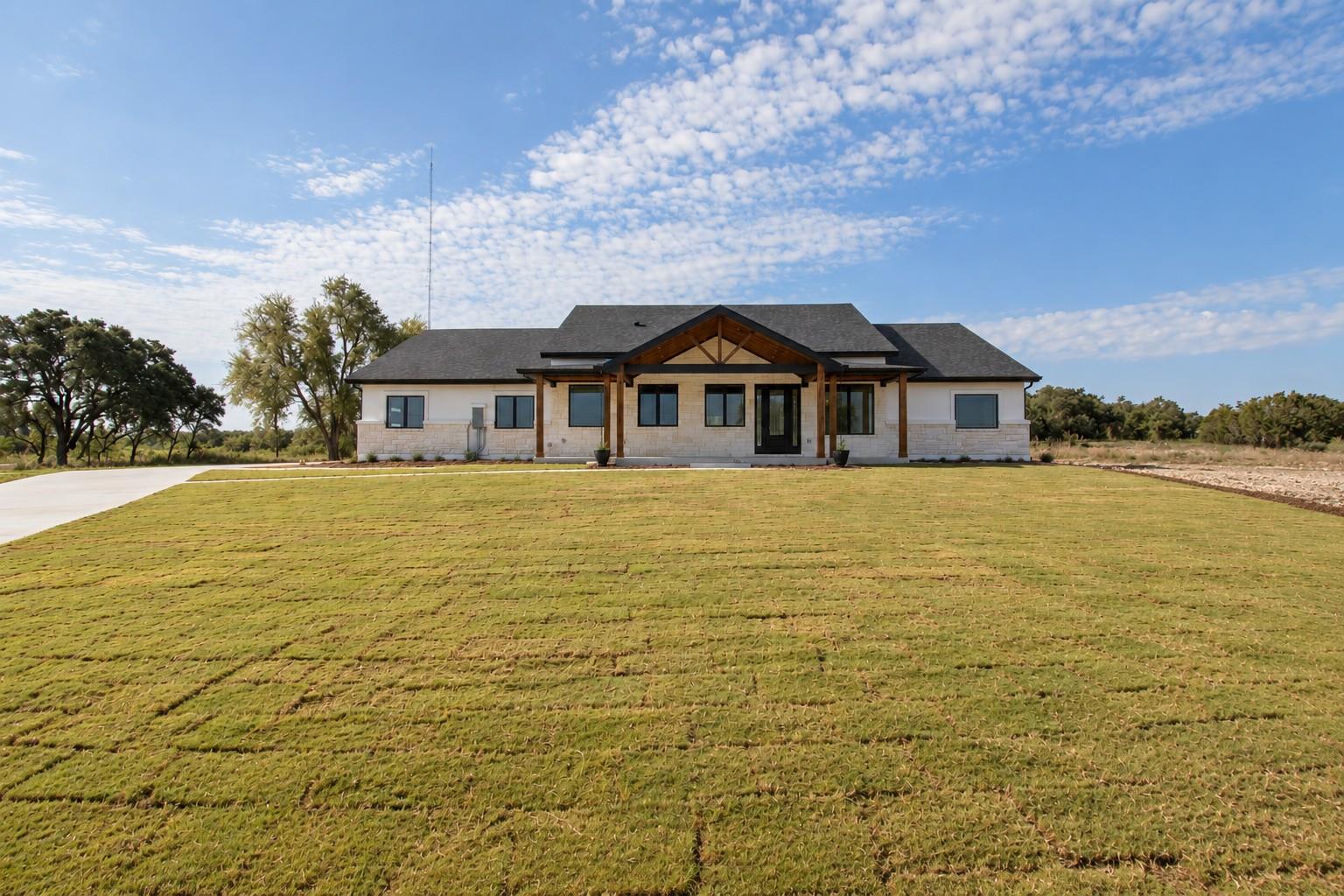 301 Serenity DR, Bertram, TX 78605