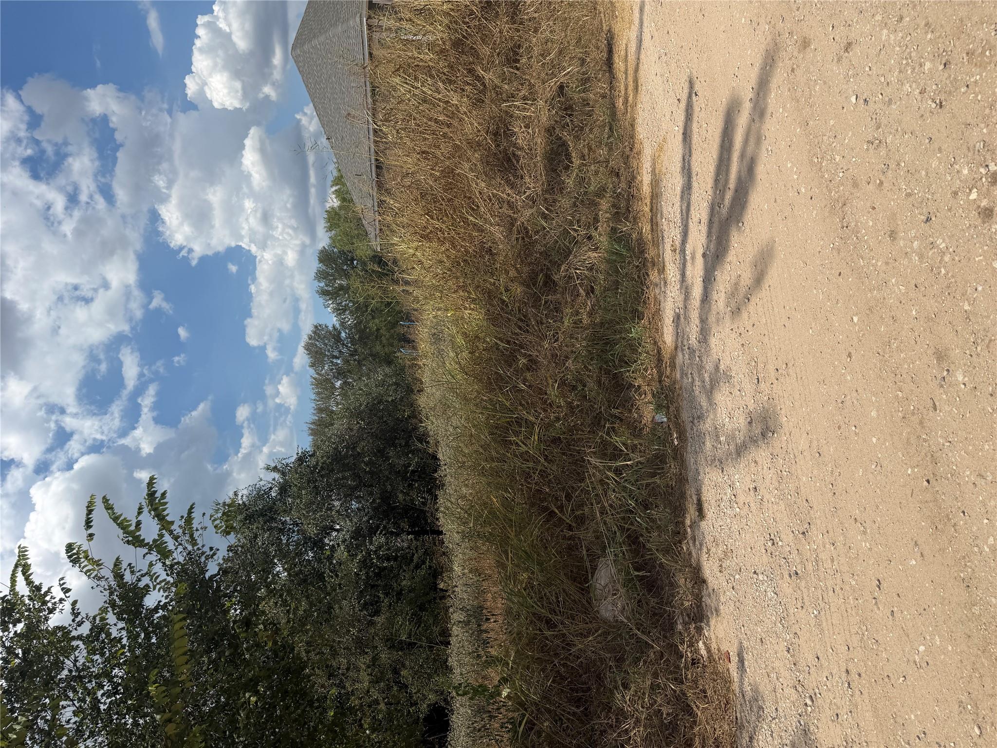 143 Kawainui LN, Bastrop, TX 78602