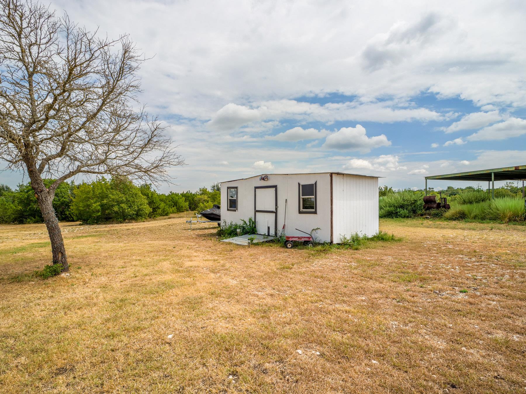 327 County Road 332, Bertram, TX 78605