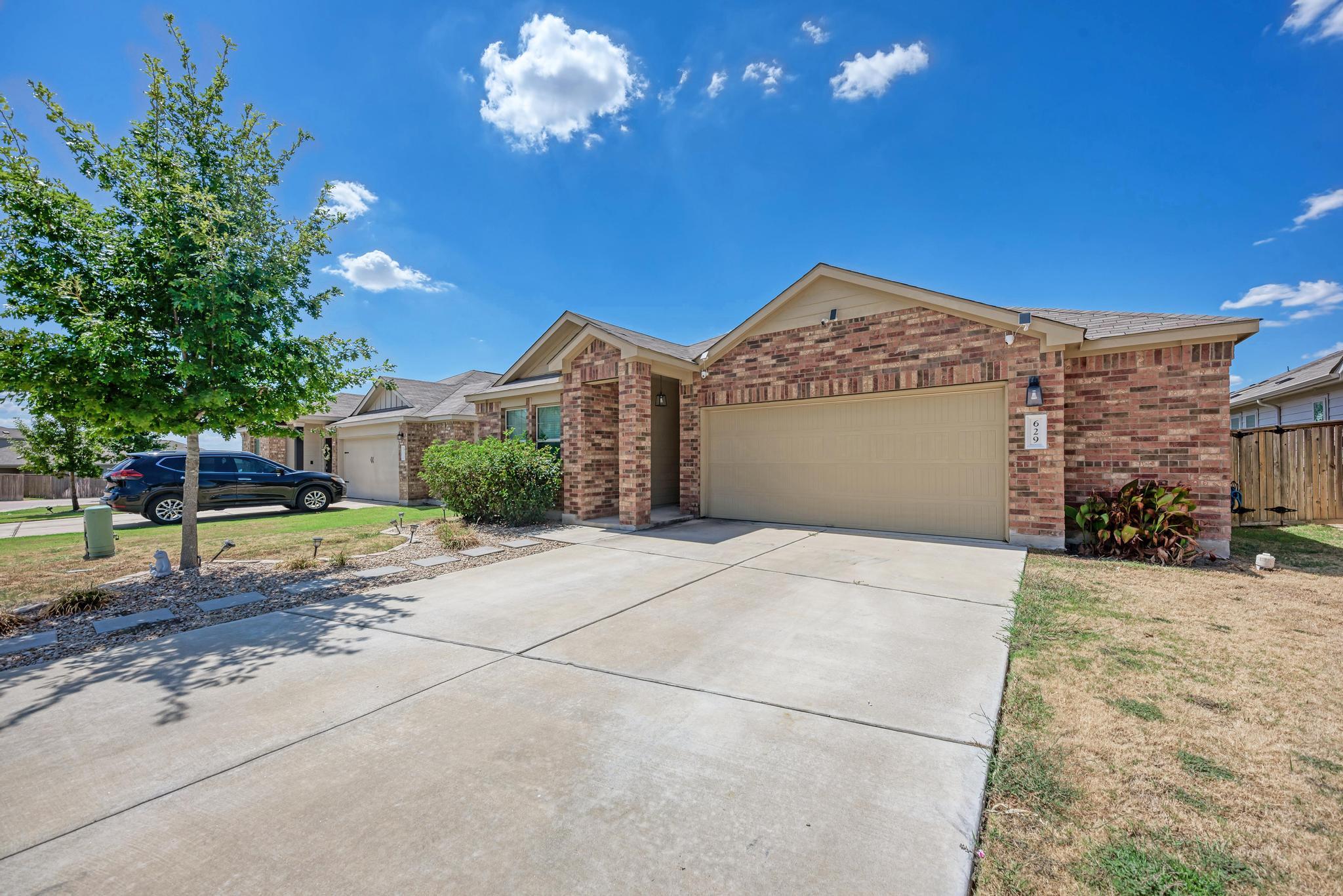 629 Shimek LN, Jarrell, TX 76537