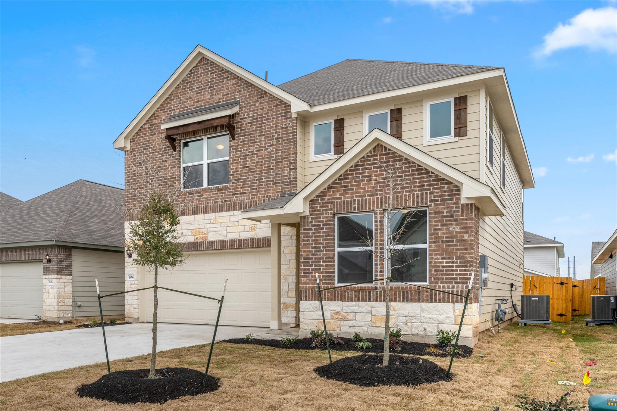 135 Arlington Park Loop, Hutto, TX 78634