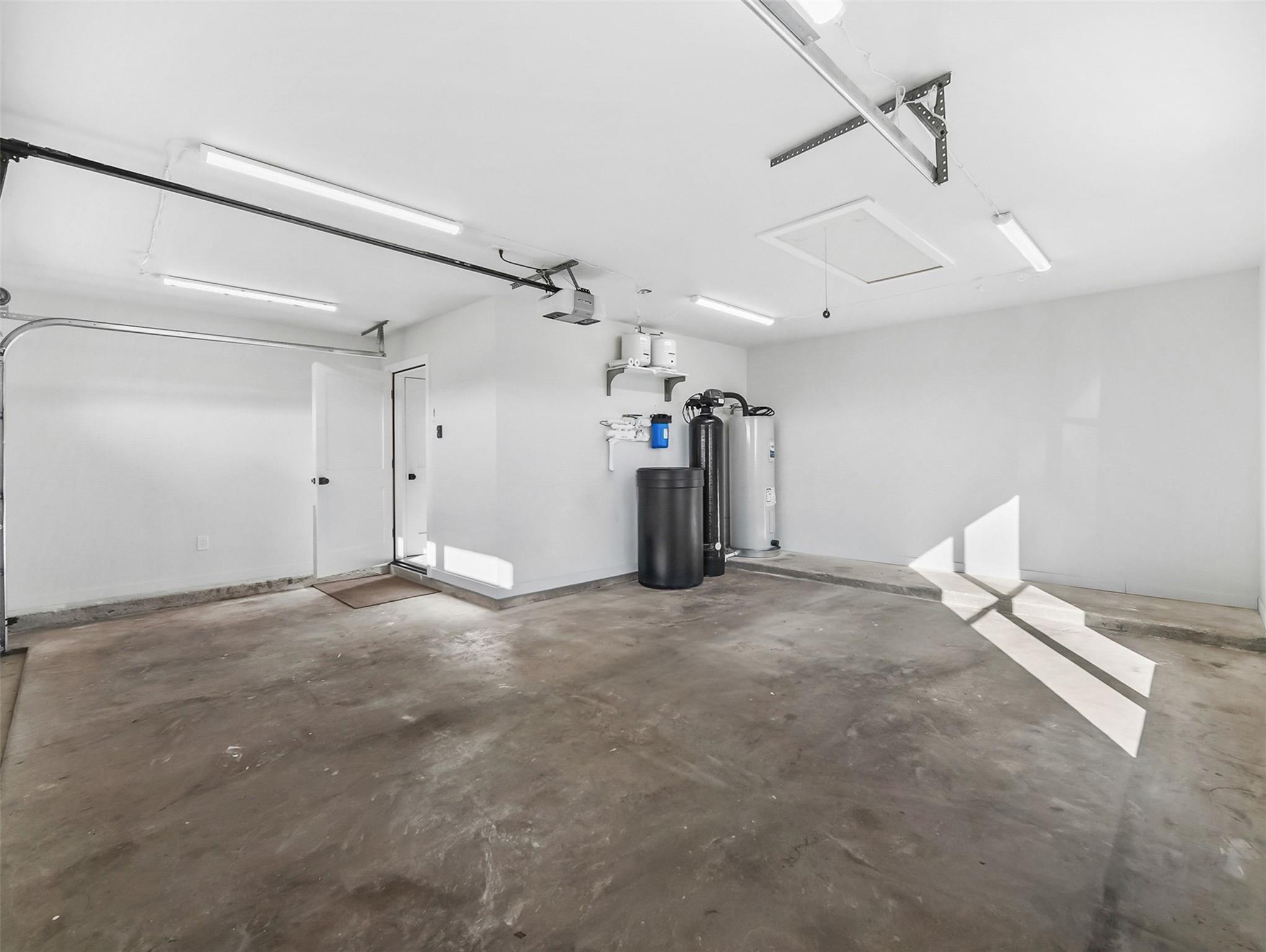 107 High Plains DR, Dripping Springs, TX 78620
