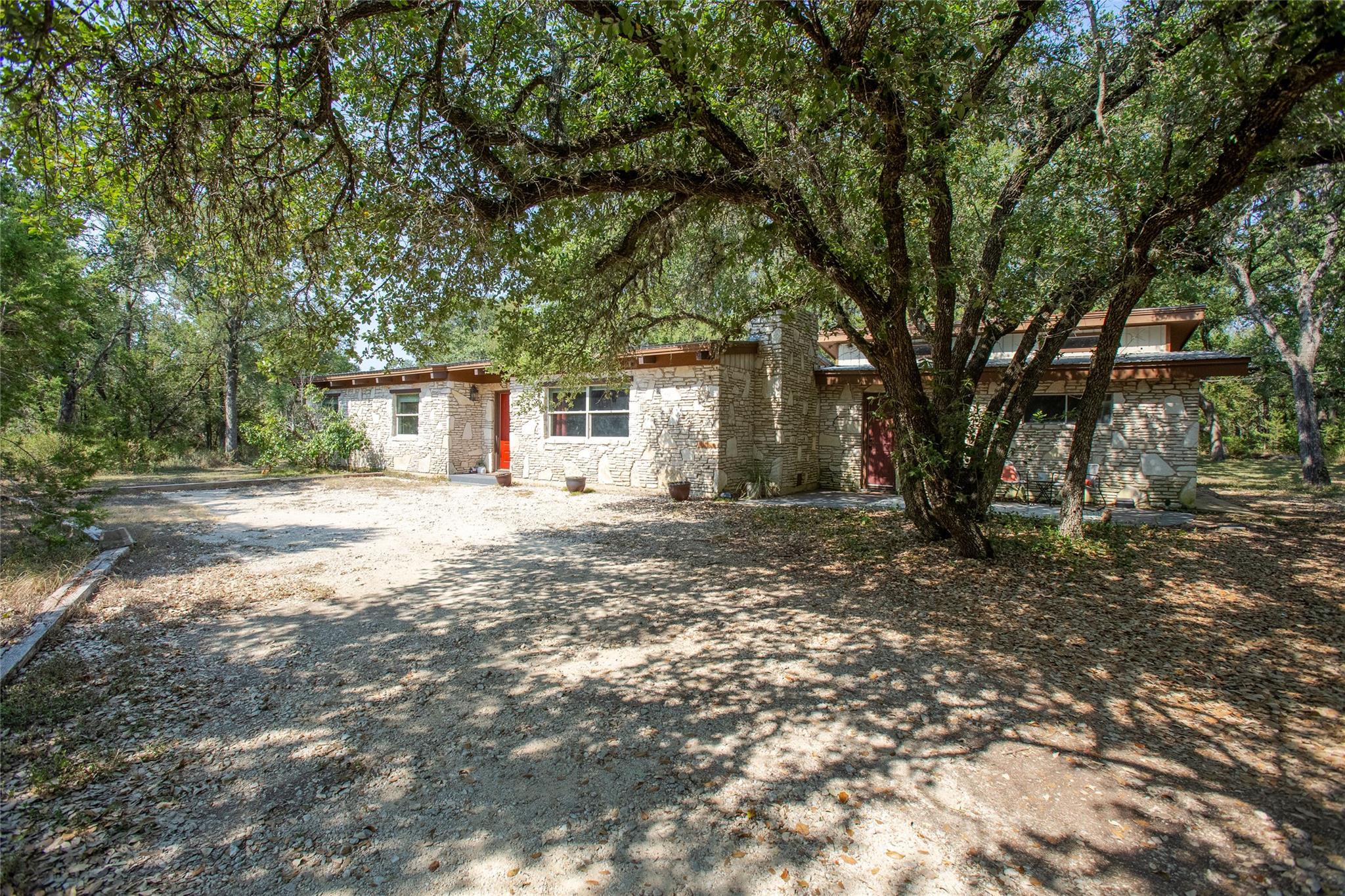 111 Merrywood LN, San Marcos, TX 78666