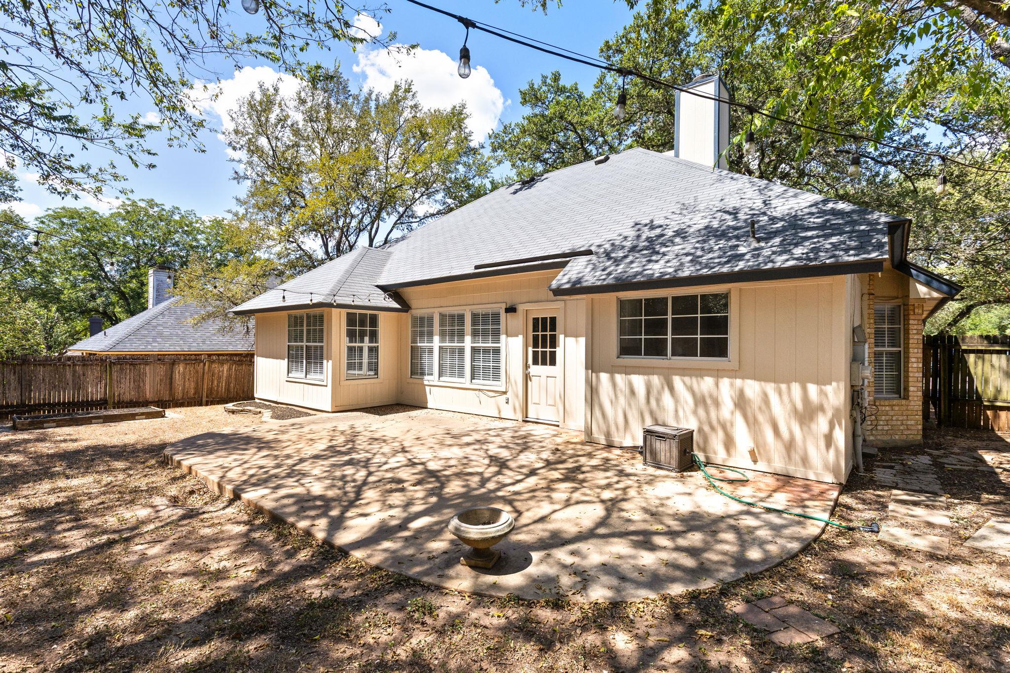 8001 Willet TRL, Austin, TX 78745