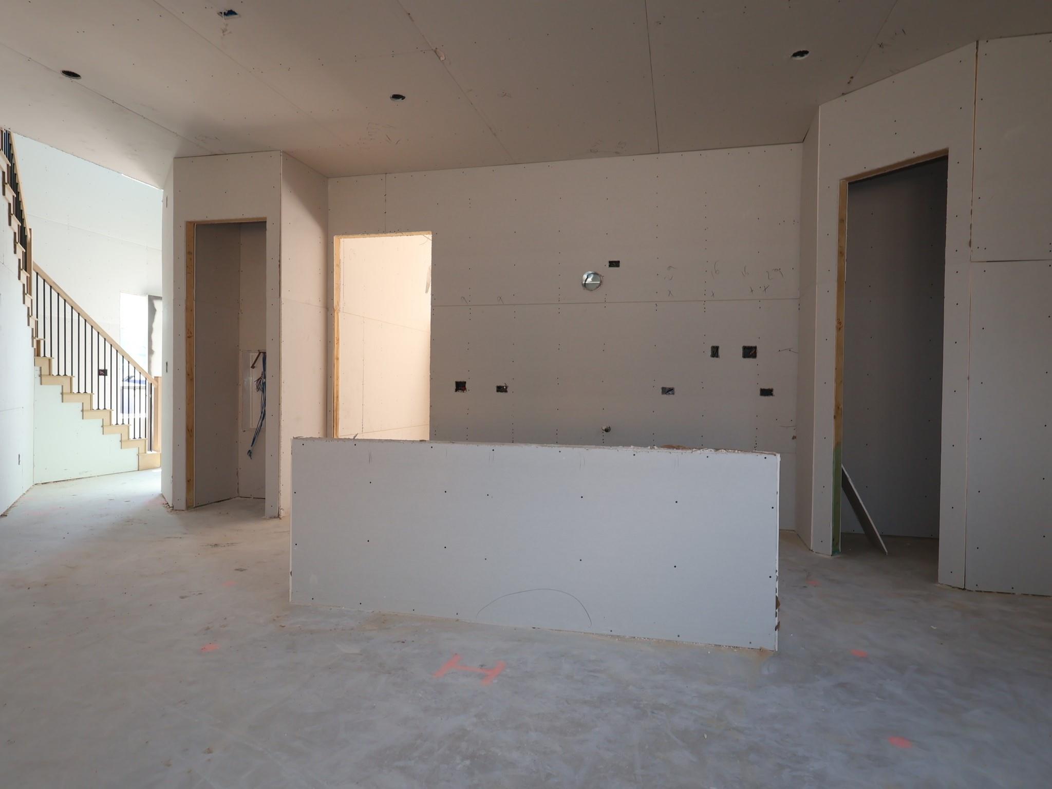 184 Bishop Wood RD, Dripping Springs, TX 78620