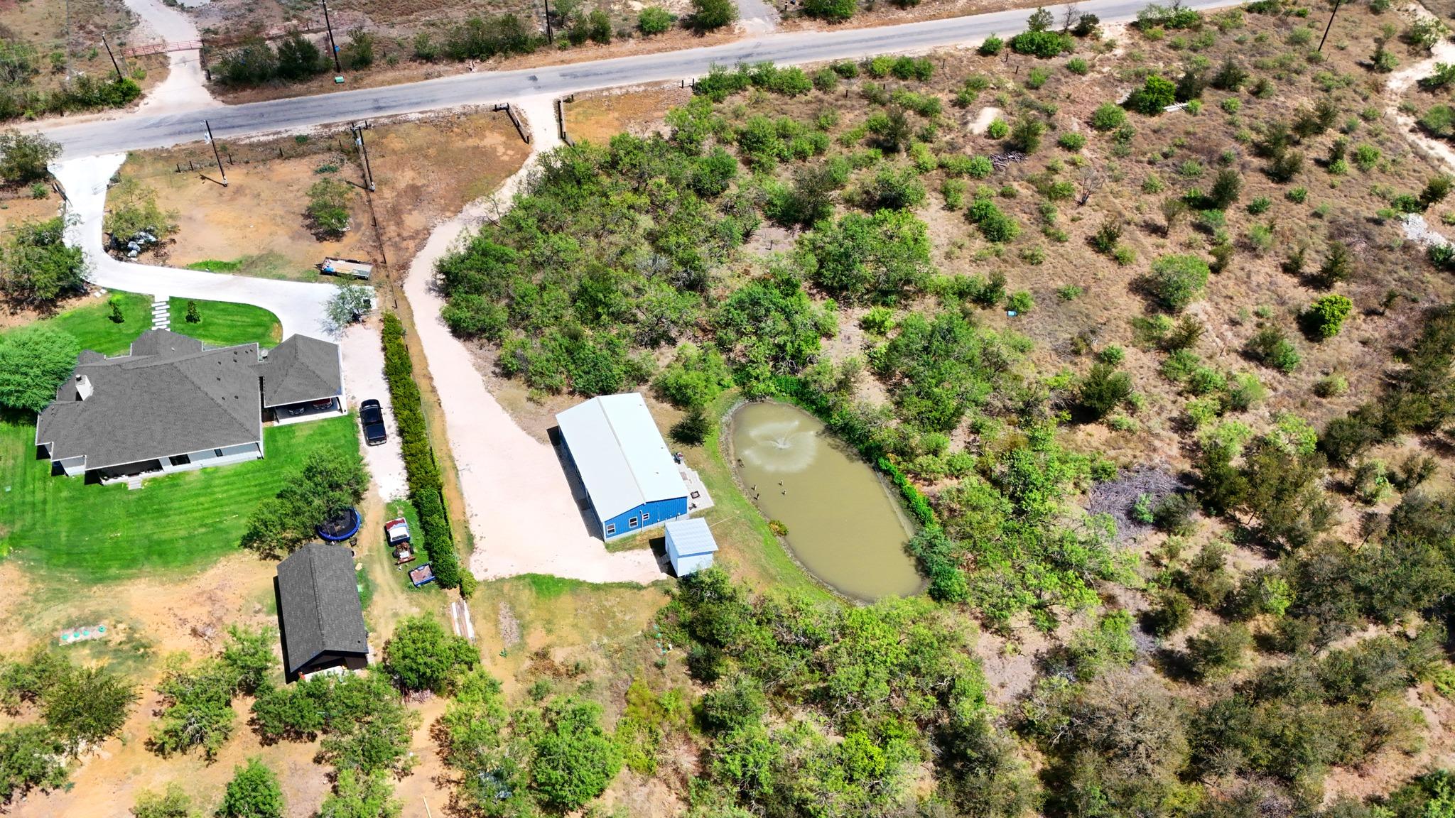 4001 Barth RD, Lockhart, TX 78644