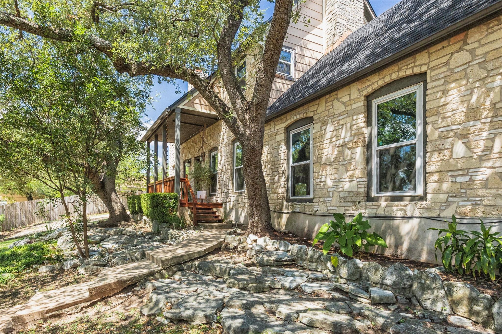 8102 Current CIR, Austin, TX 78736